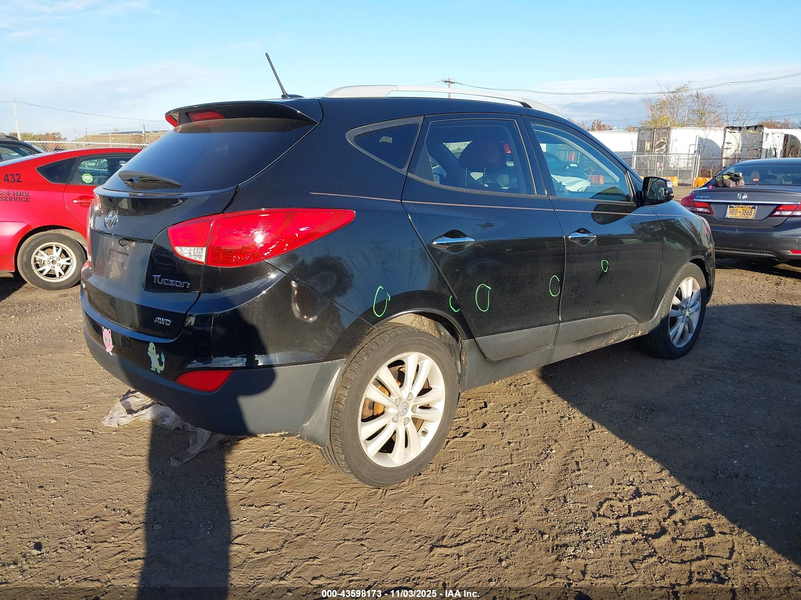 HYUNDAI TUCSON image 4