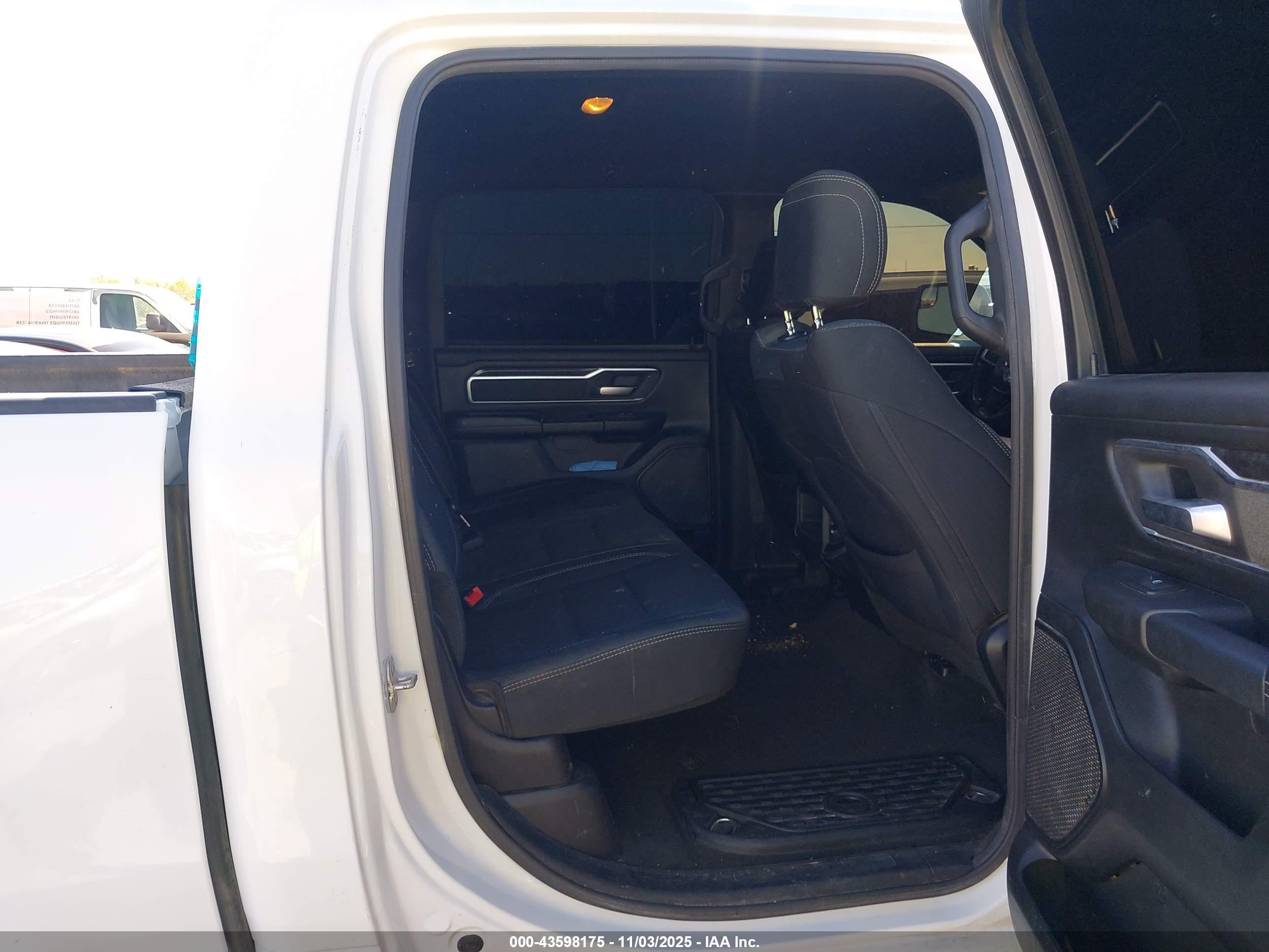 RAM 1500 image 8