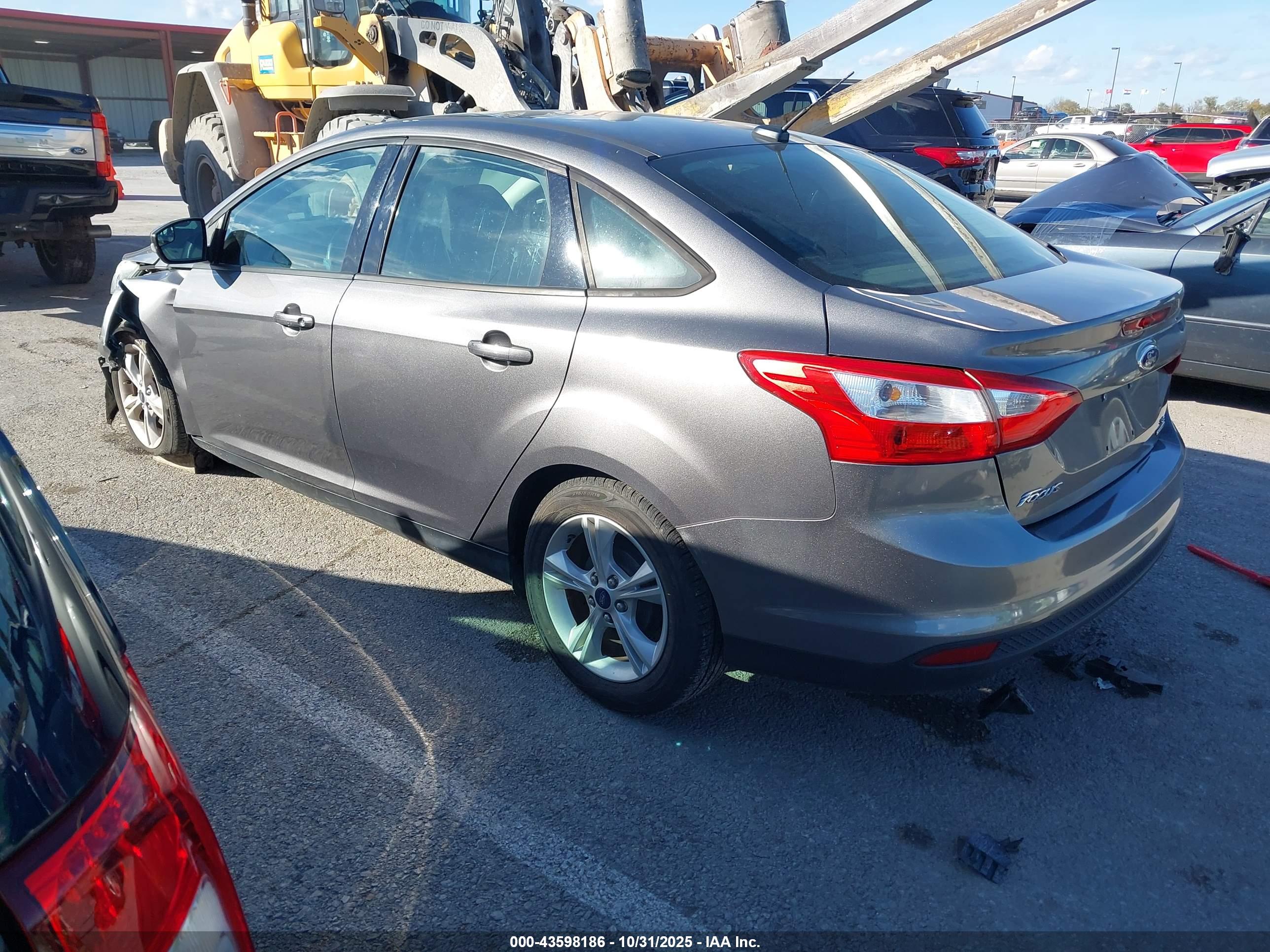 FORD FOCUS image 3