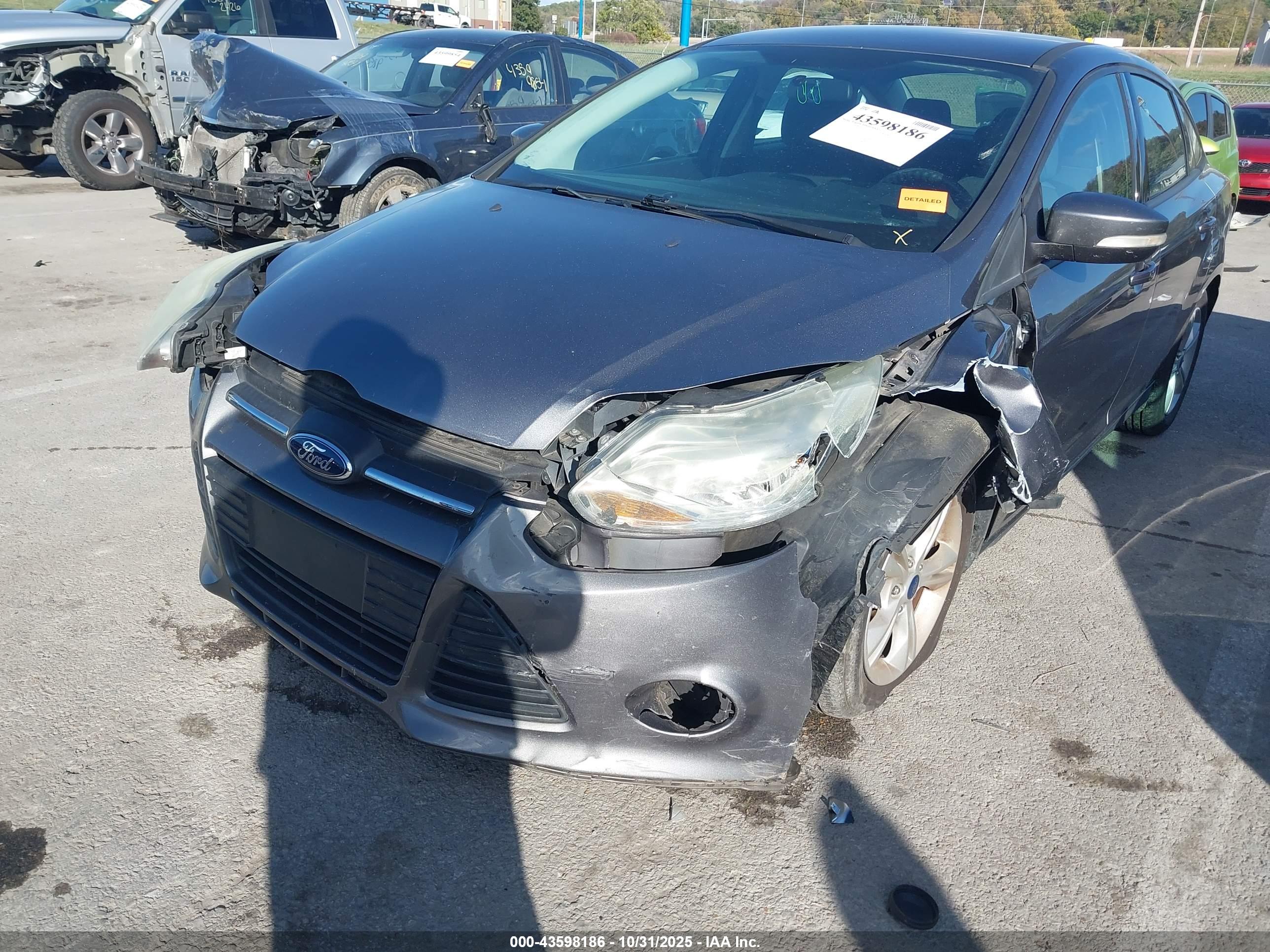 FORD FOCUS image 6