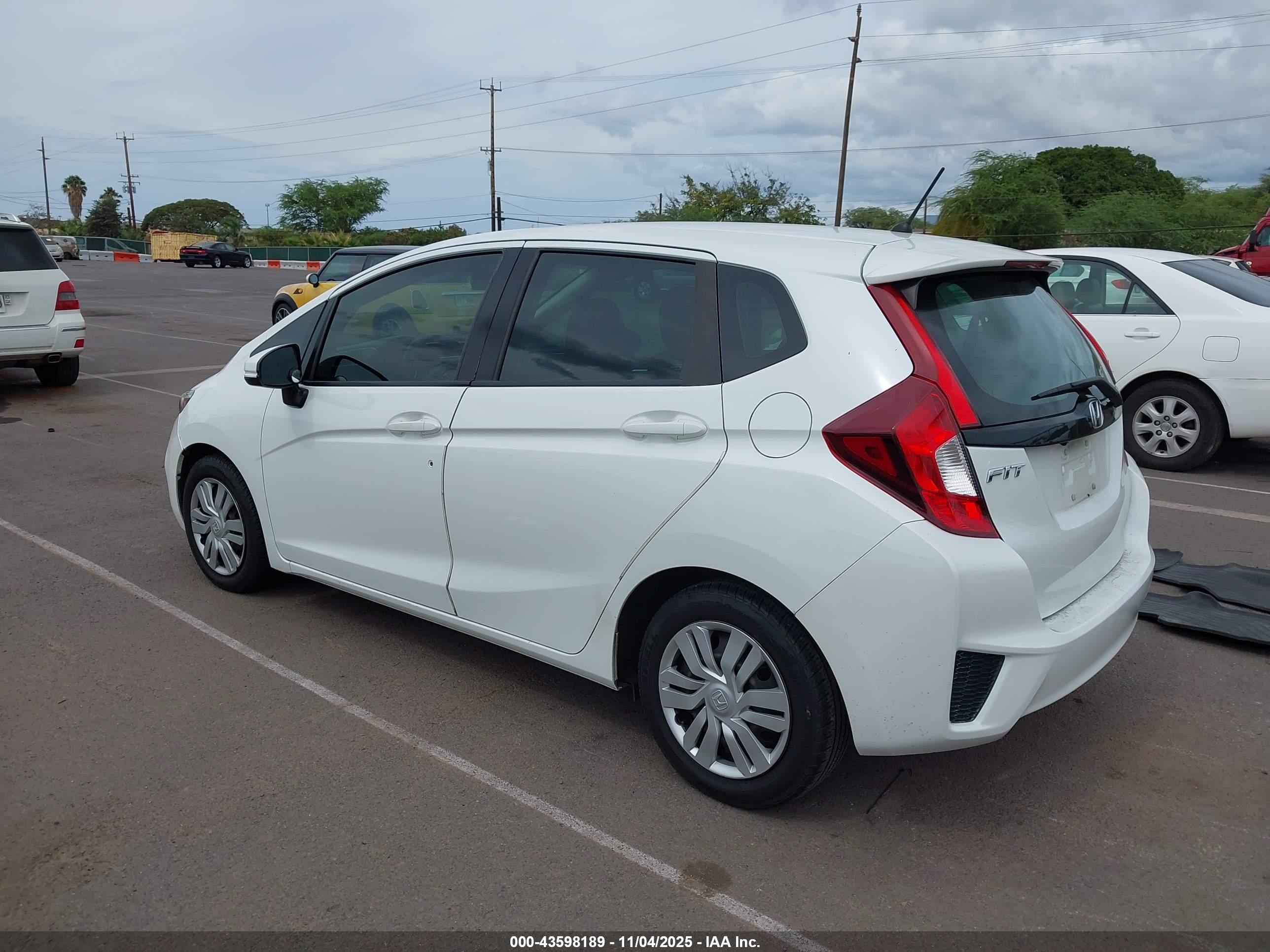 HONDA FIT image 3