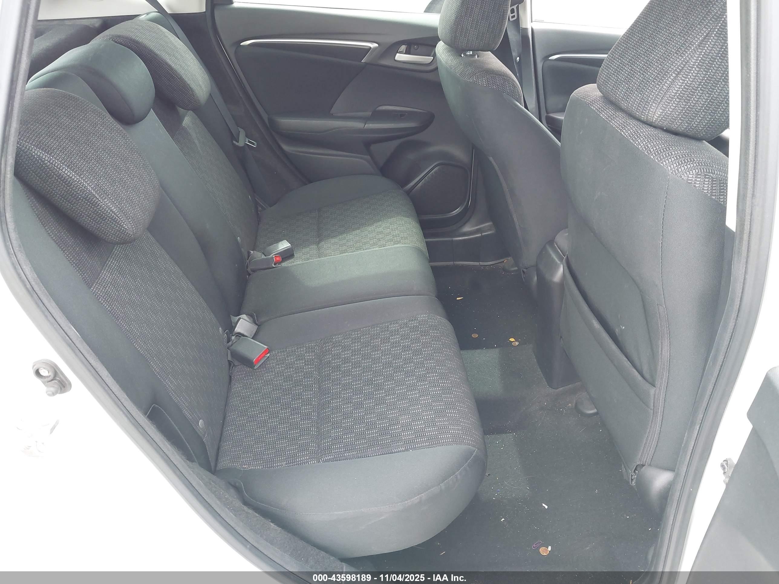 HONDA FIT image 8