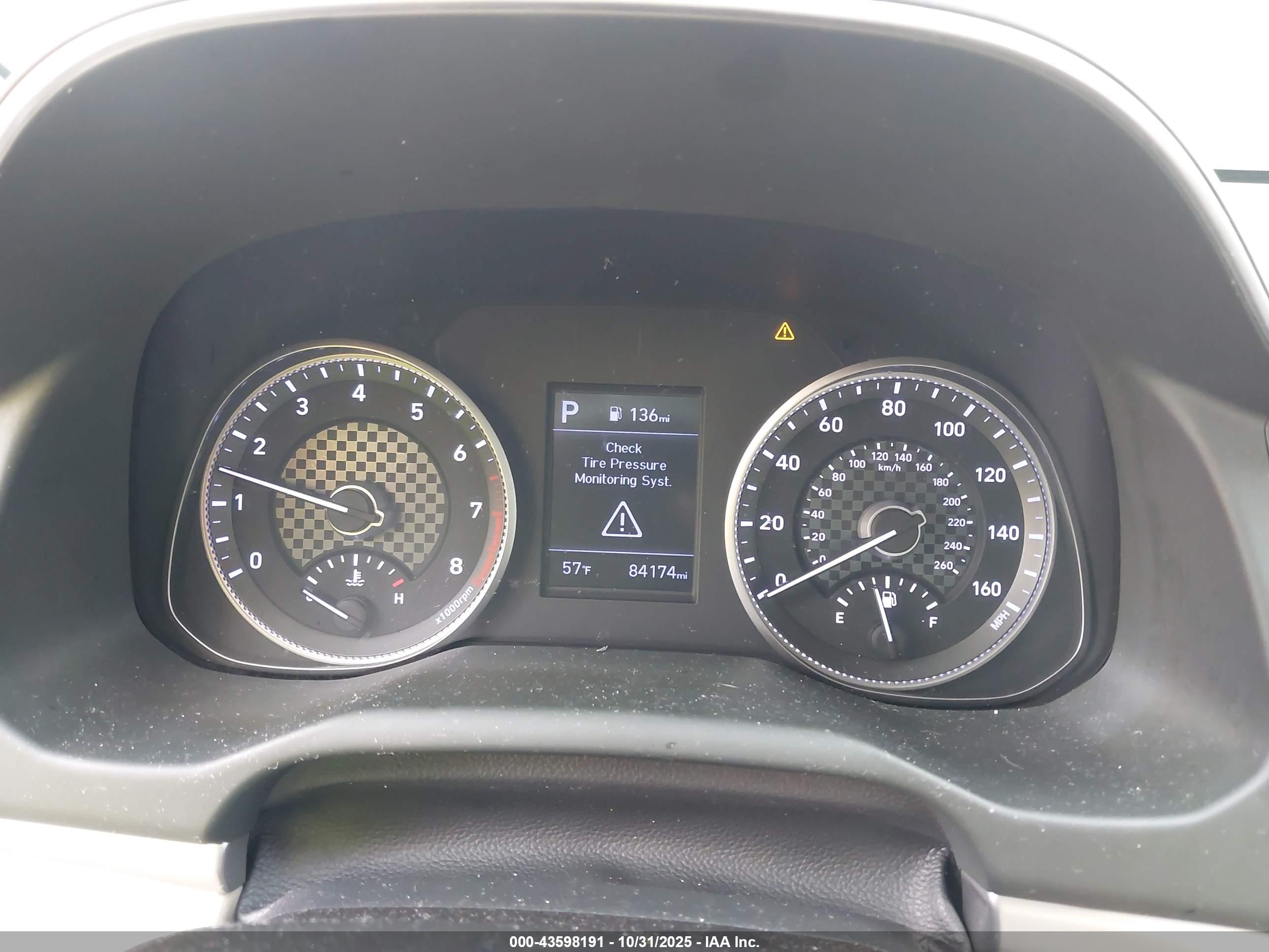 HYUNDAI ELANTRA image 7