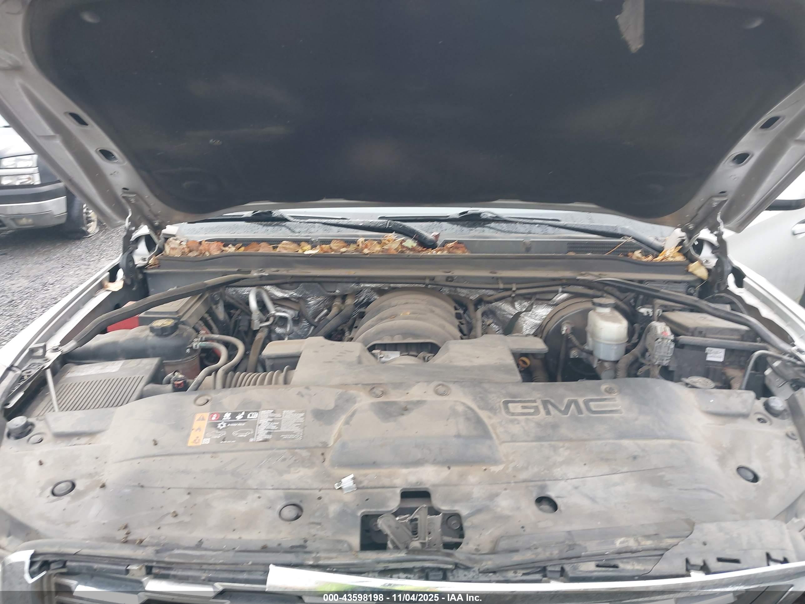 GMC YUKON image 10