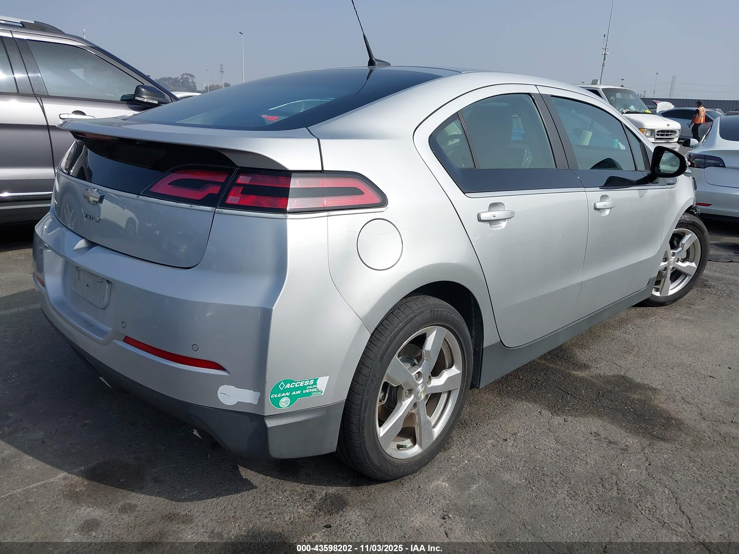 CHEVROLET VOLT image 4