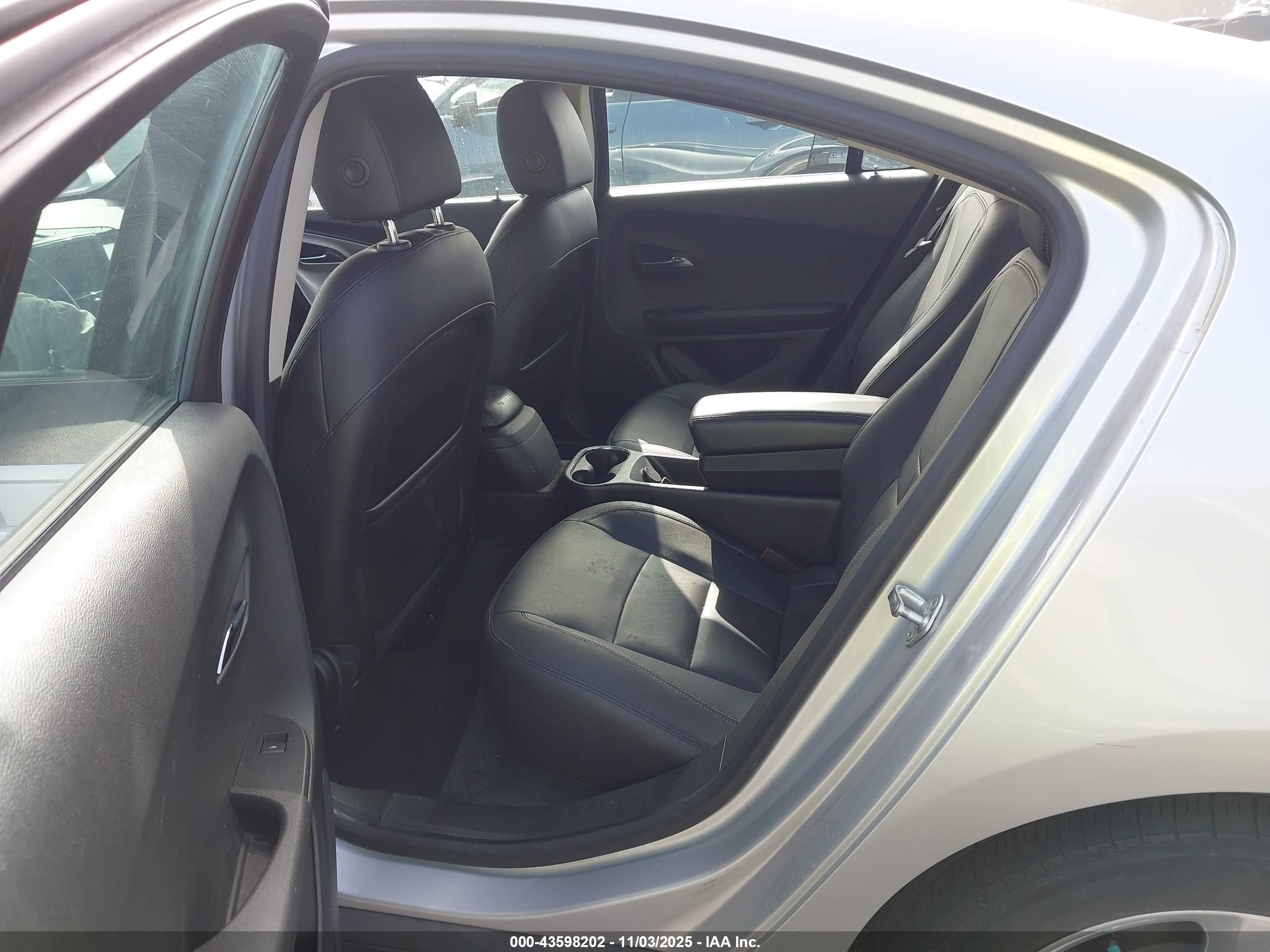 CHEVROLET VOLT image 8