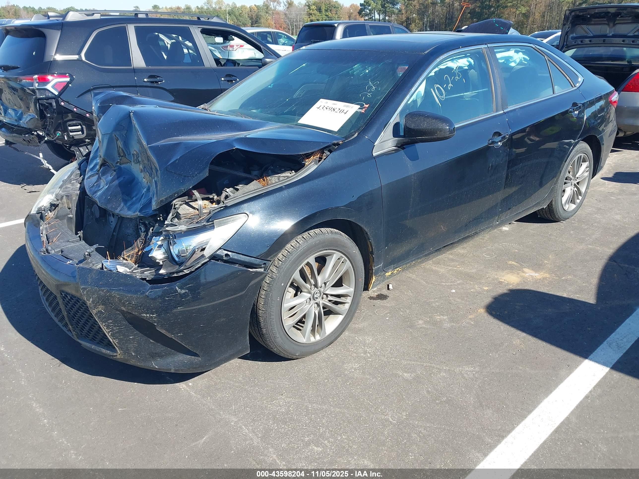 TOYOTA CAMRY image 2