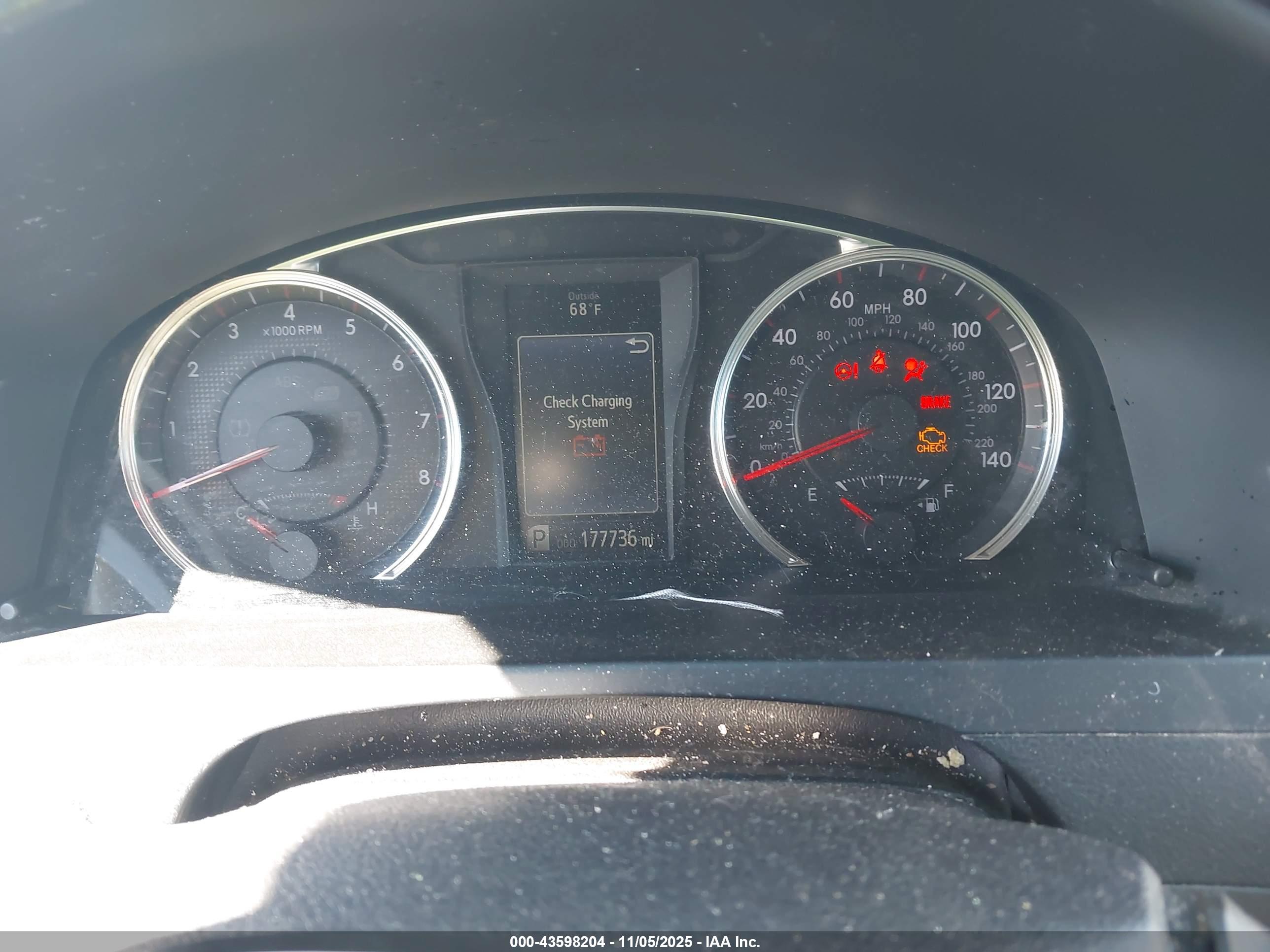 TOYOTA CAMRY image 7