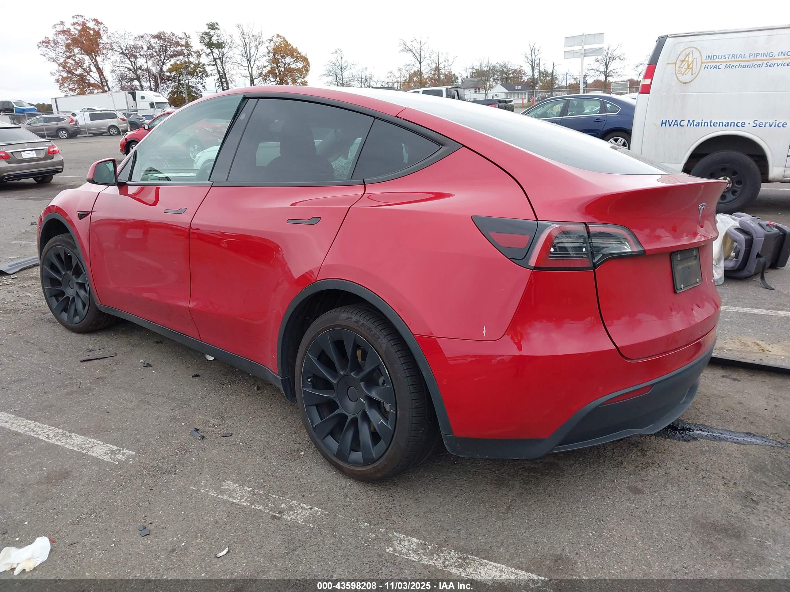 TESLA MODEL image 3