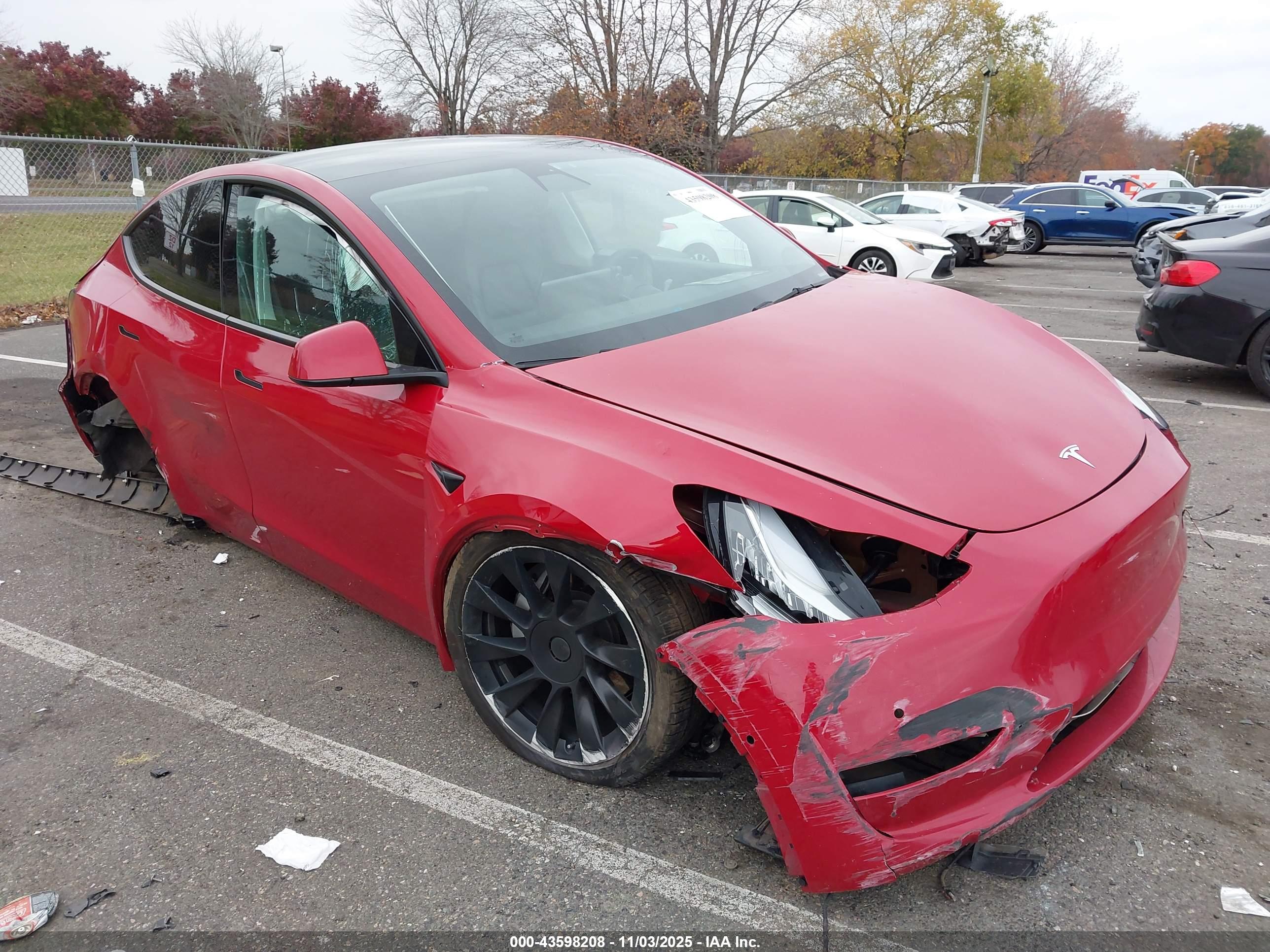 TESLA MODEL image 6