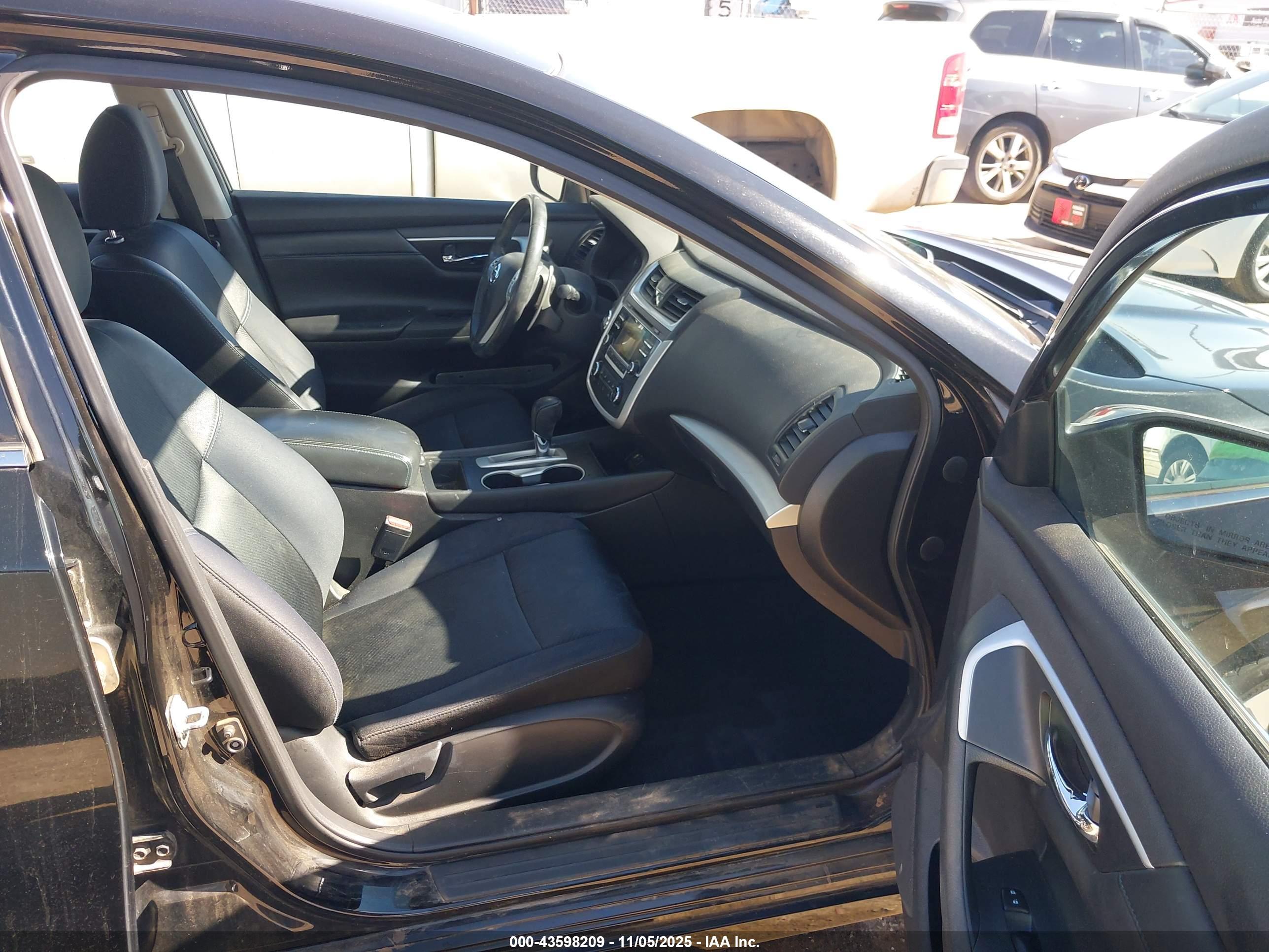 NISSAN ALTIMA image 5