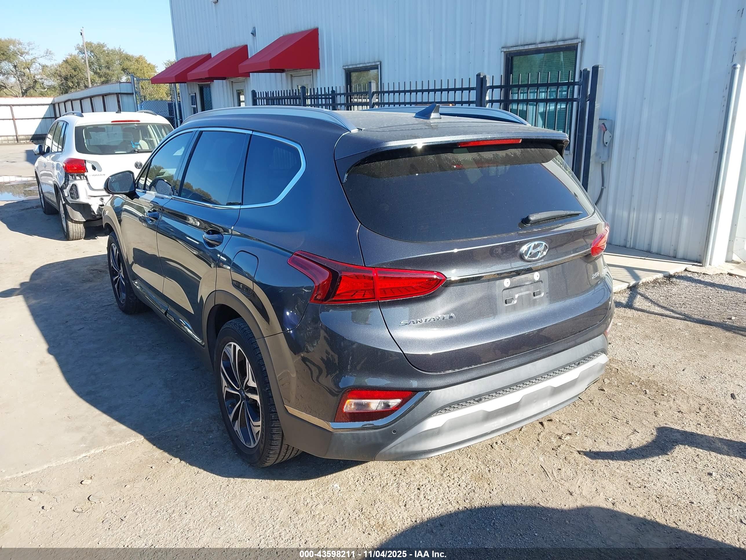 HYUNDAI SANTA image 3