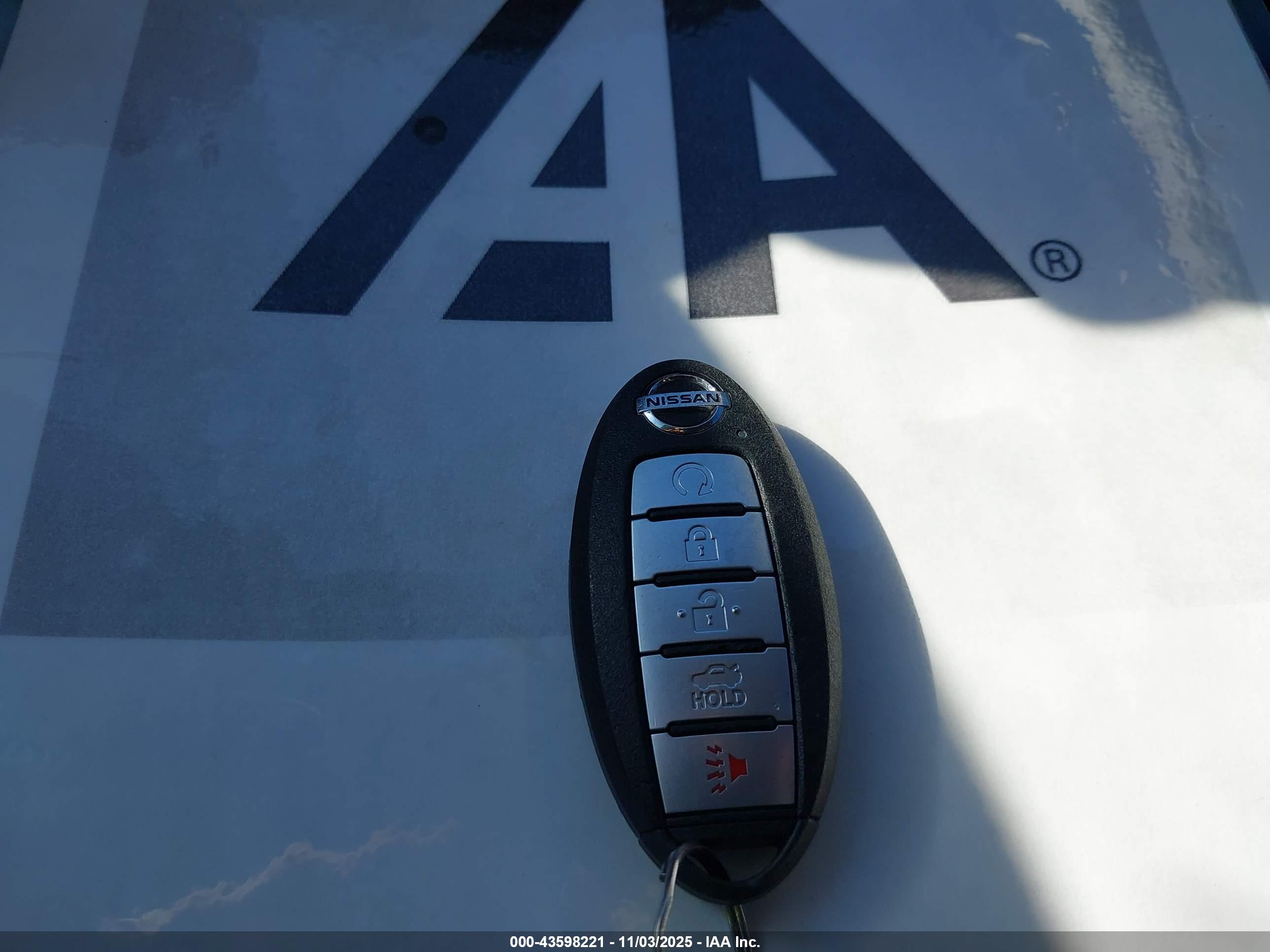 NISSAN ALTIMA image 11