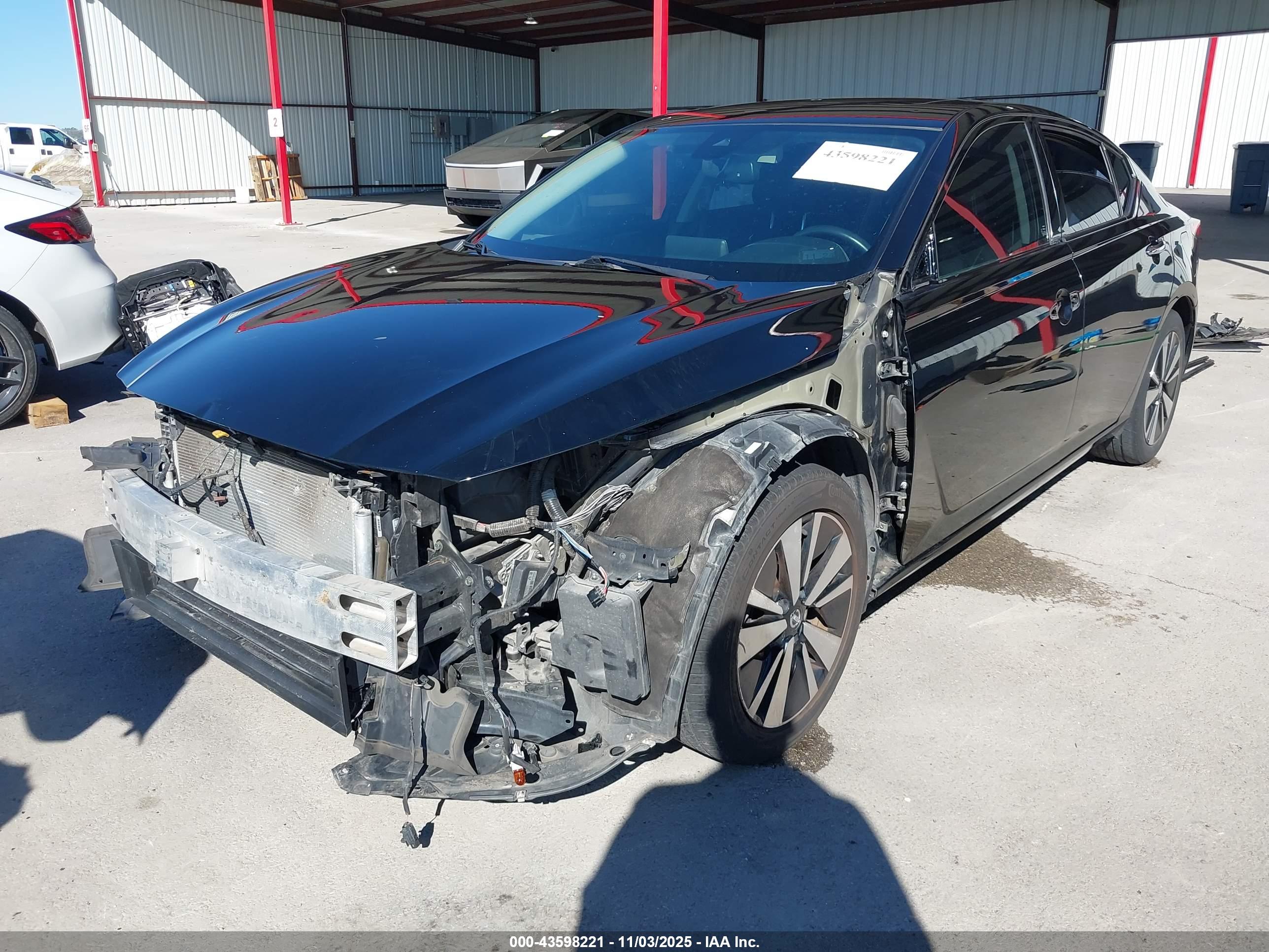 NISSAN ALTIMA image 2