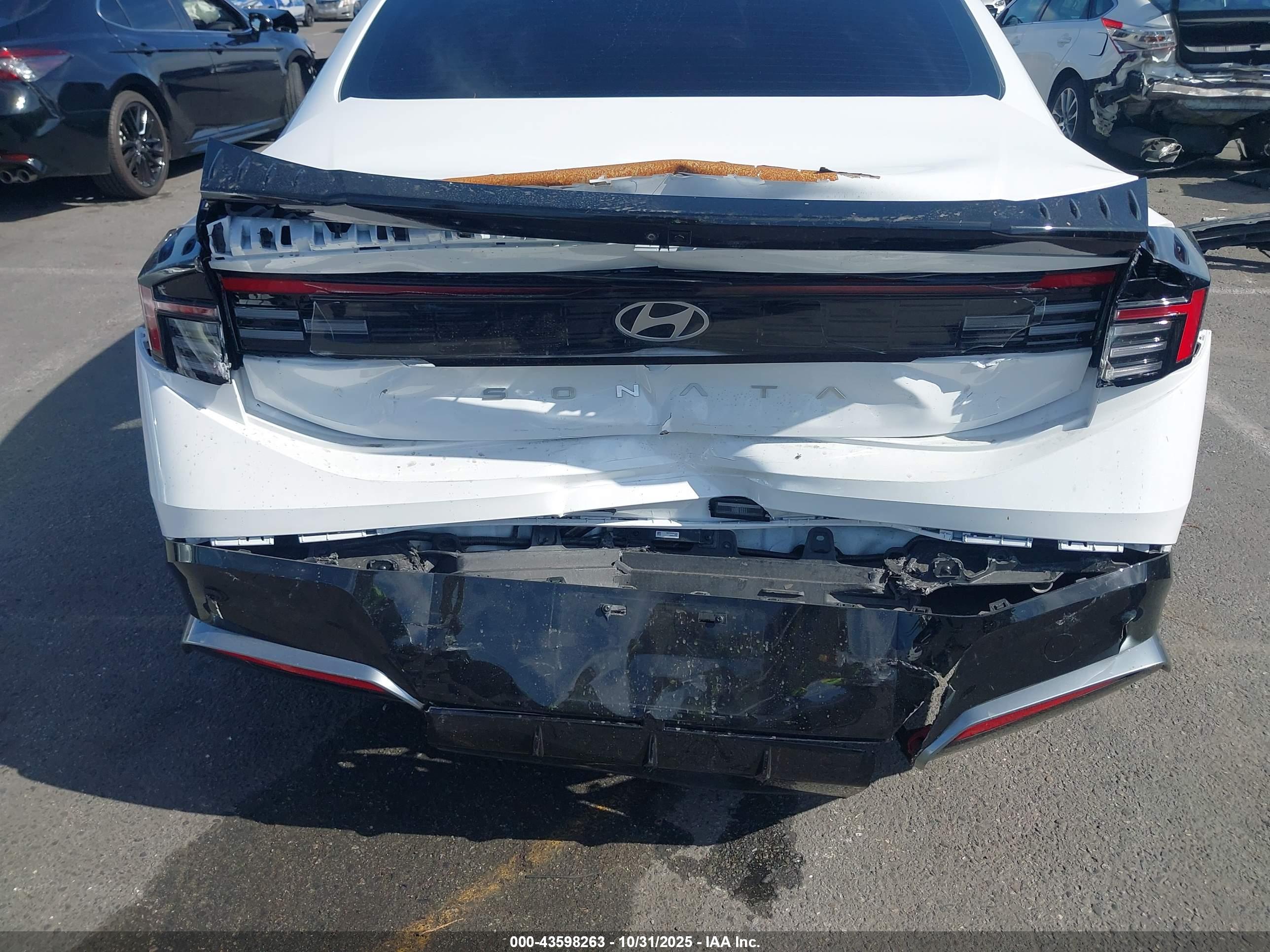 HYUNDAI SONATA image 6