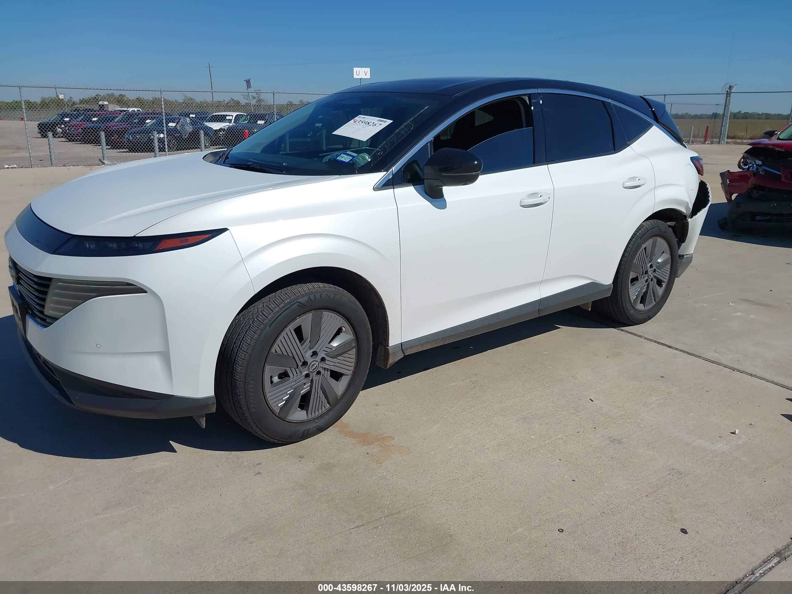 NISSAN MURANO image 2