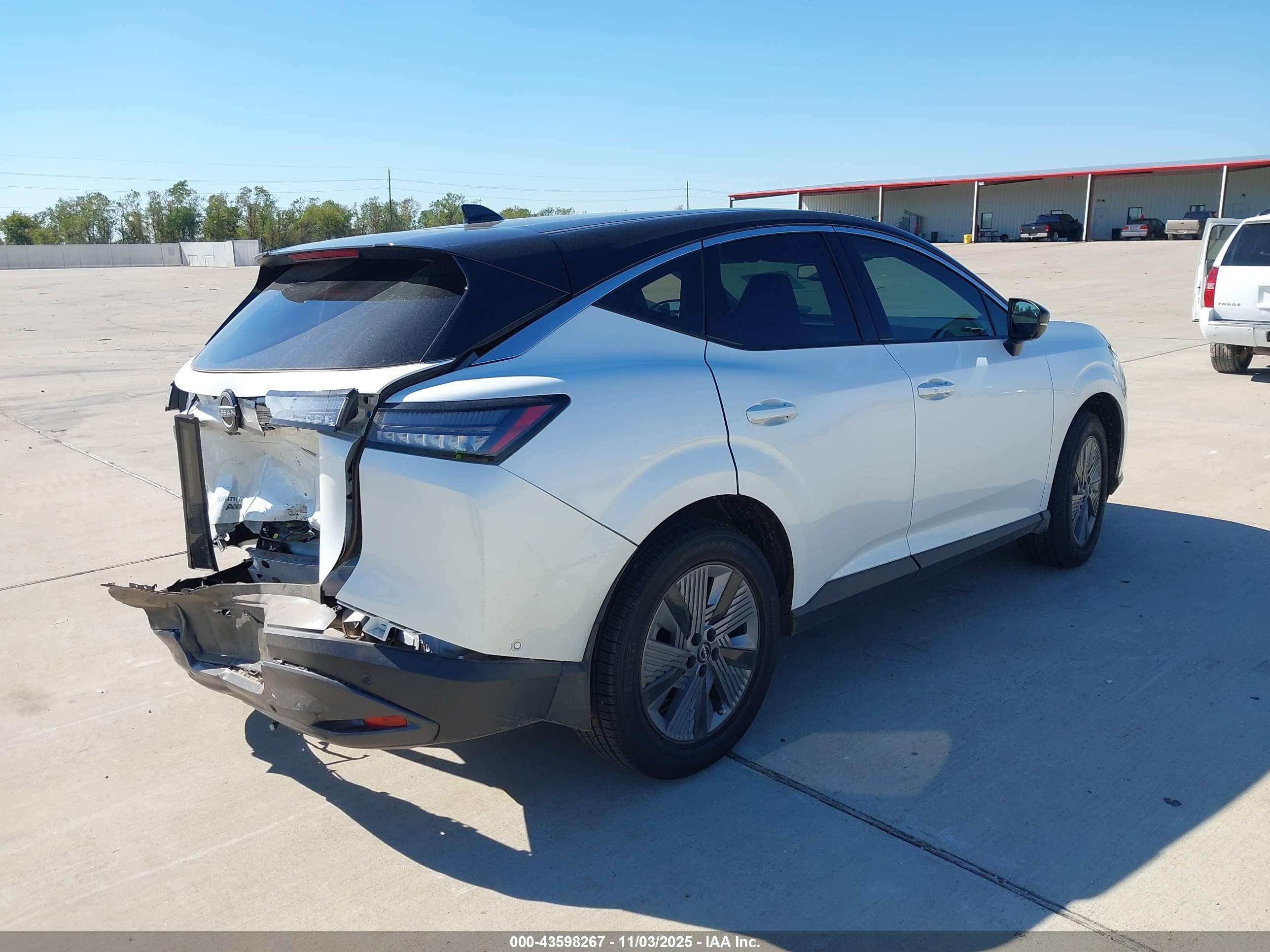 NISSAN MURANO image 4