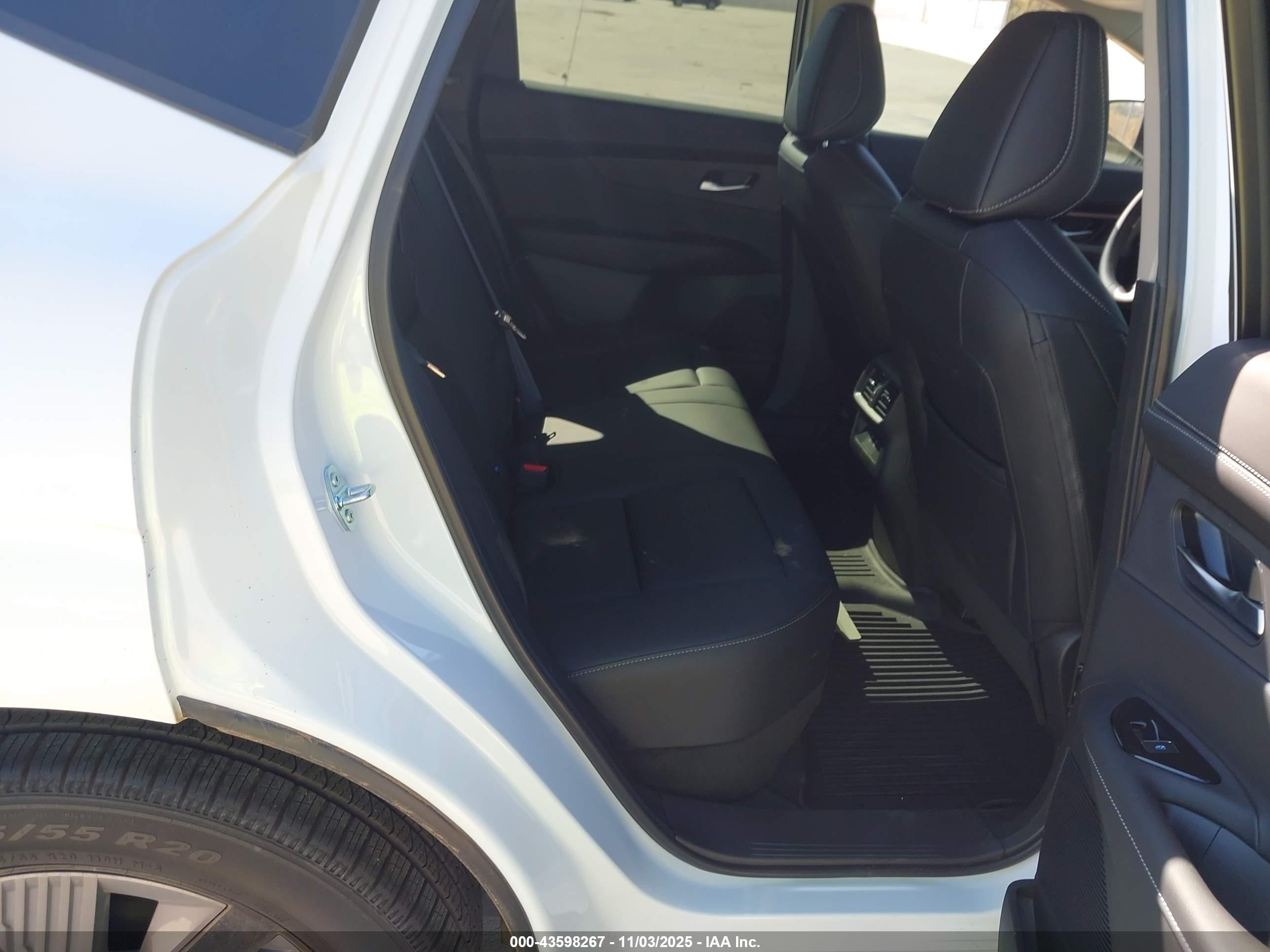 NISSAN MURANO image 8