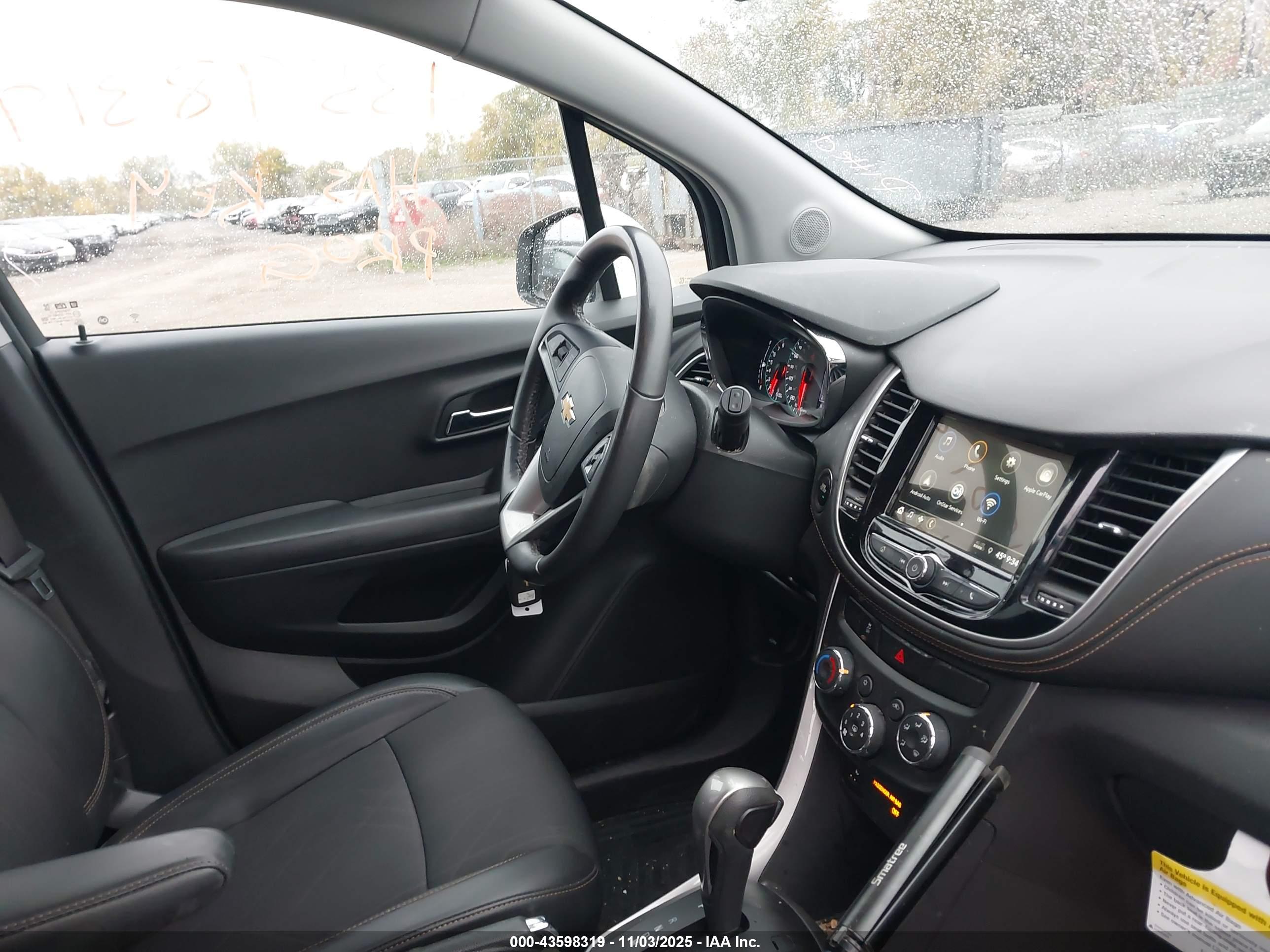 CHEVROLET TRAX image 5