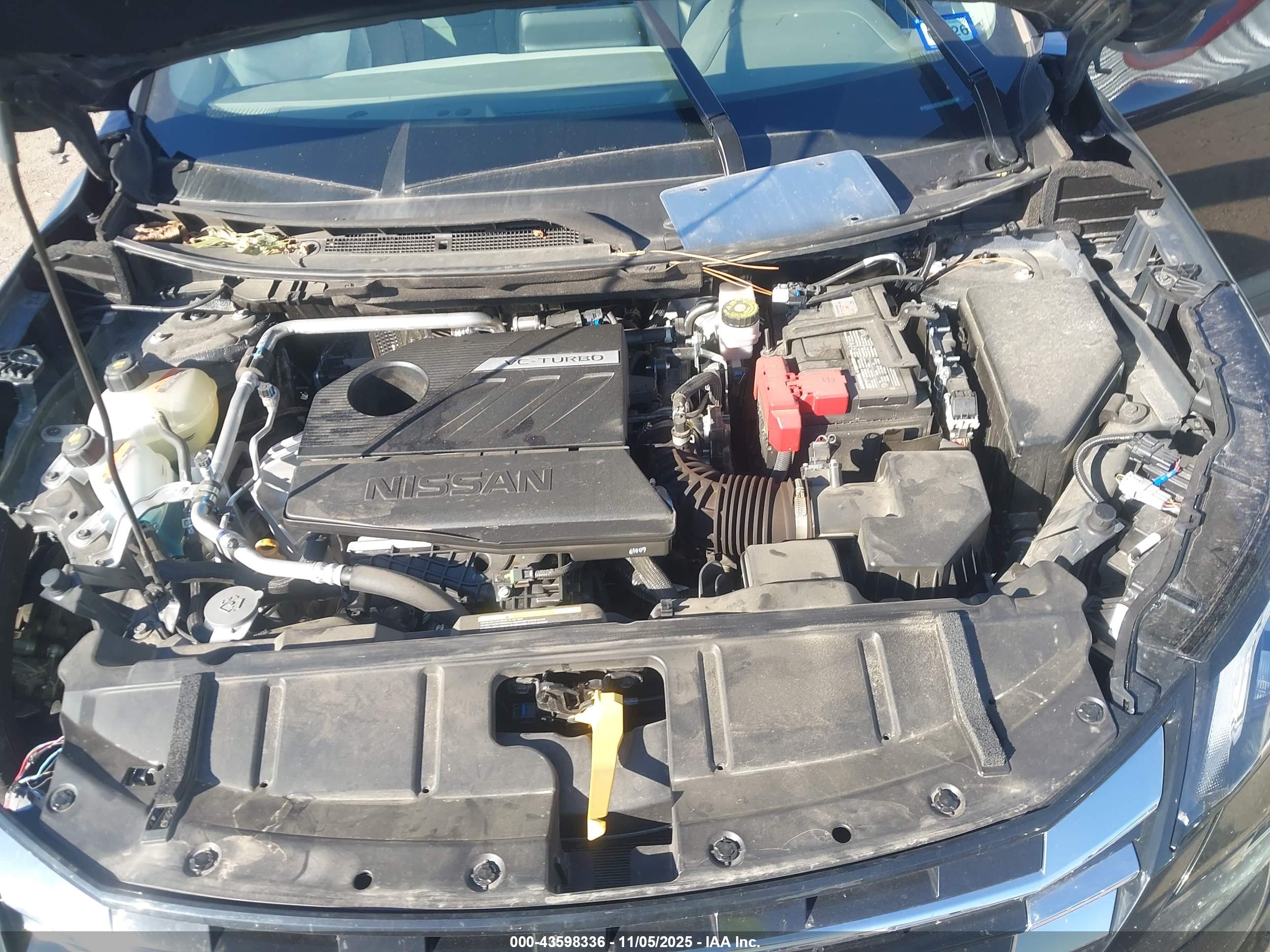 NISSAN ROGUE image 10