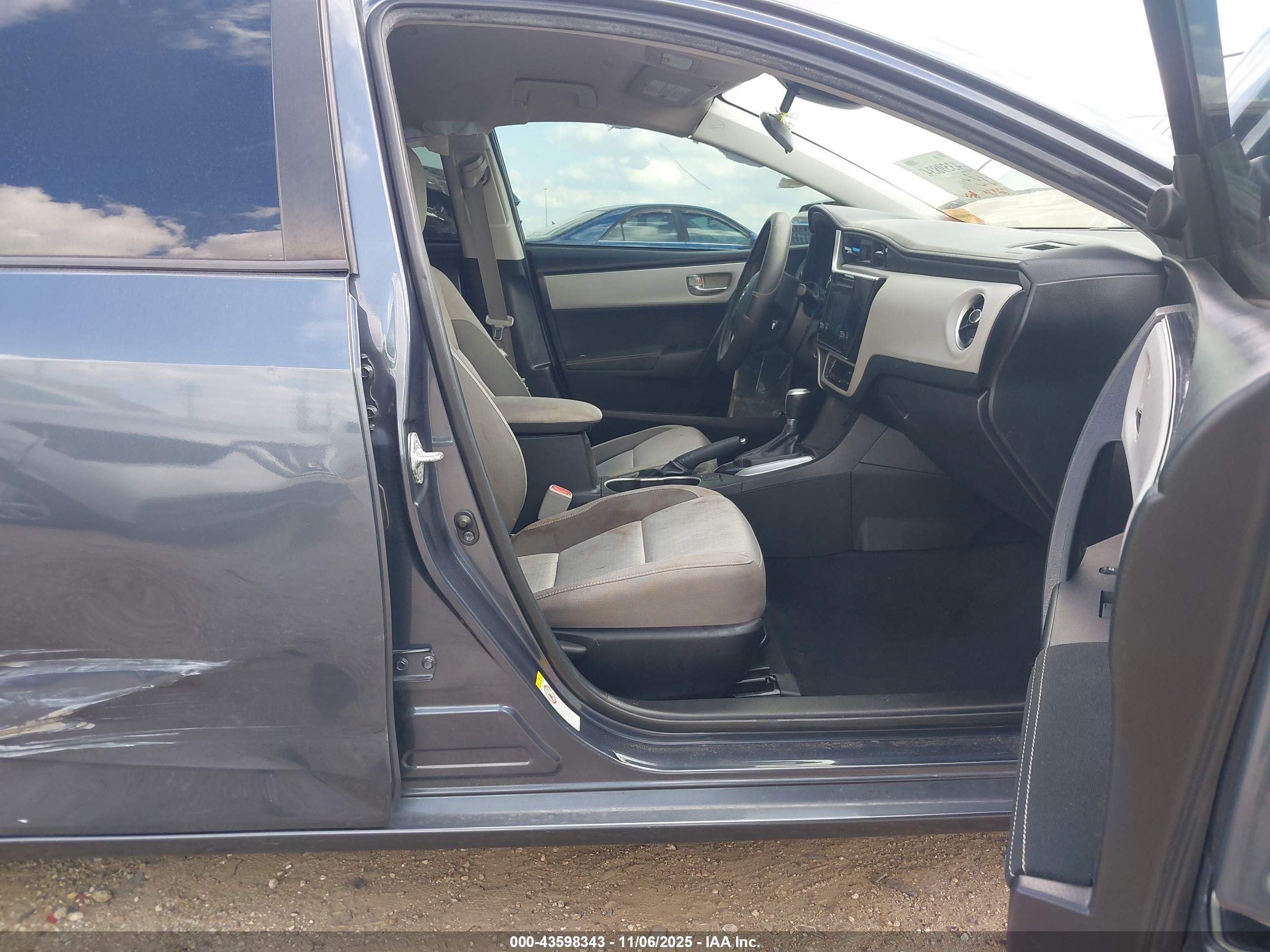 TOYOTA COROLLA image 5