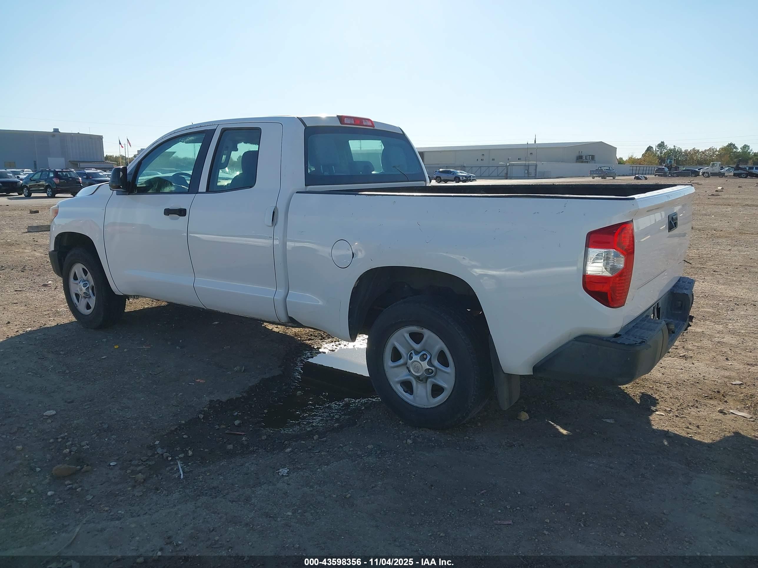TOYOTA TUNDRA image 3