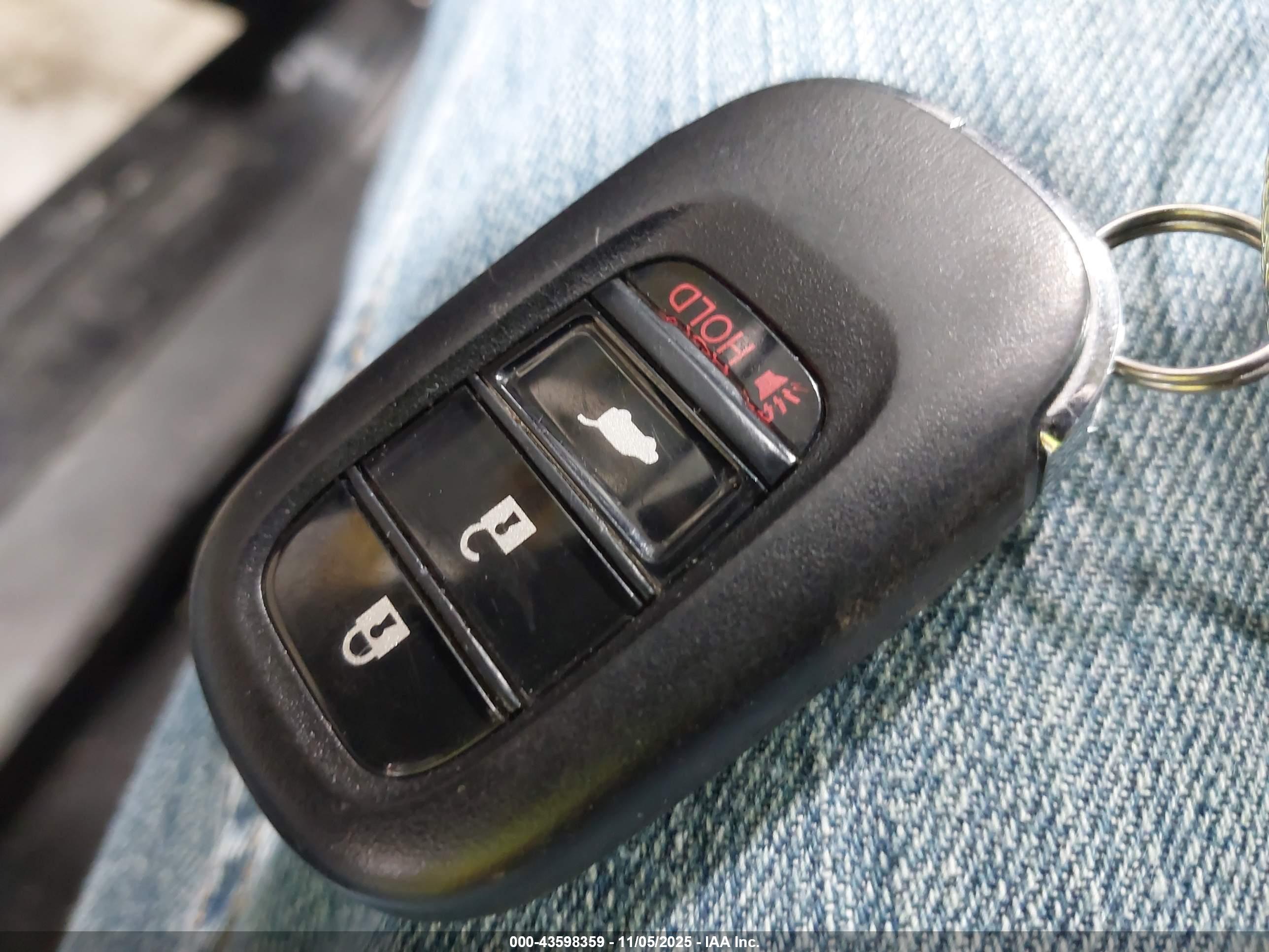 HONDA CIVIC image 11