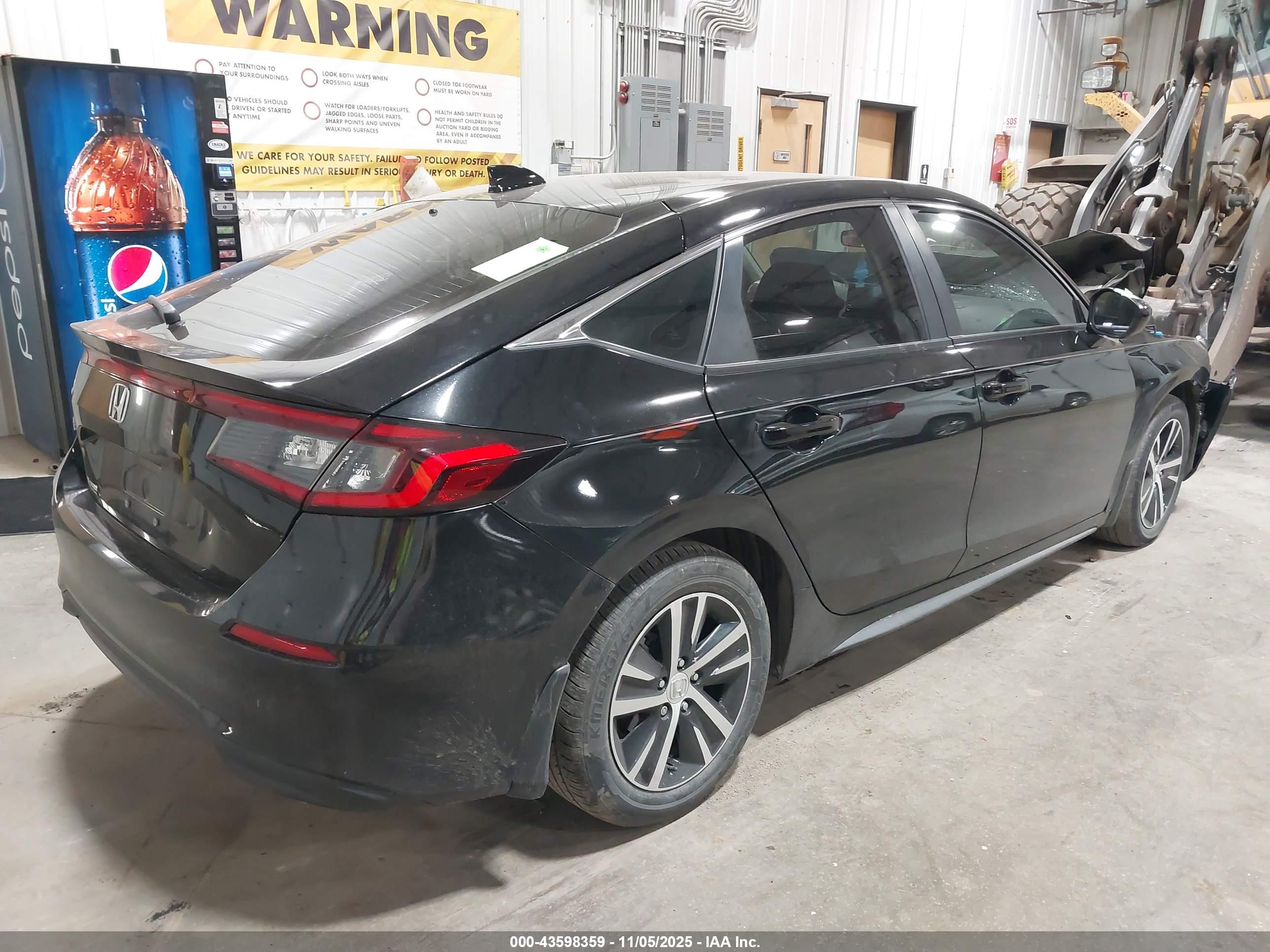 HONDA CIVIC image 4