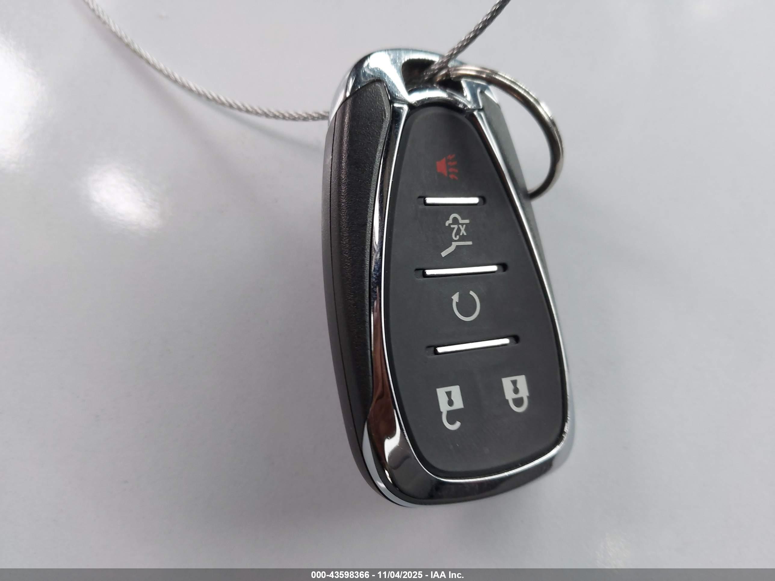 CHEVROLET TRAVERSE image 11
