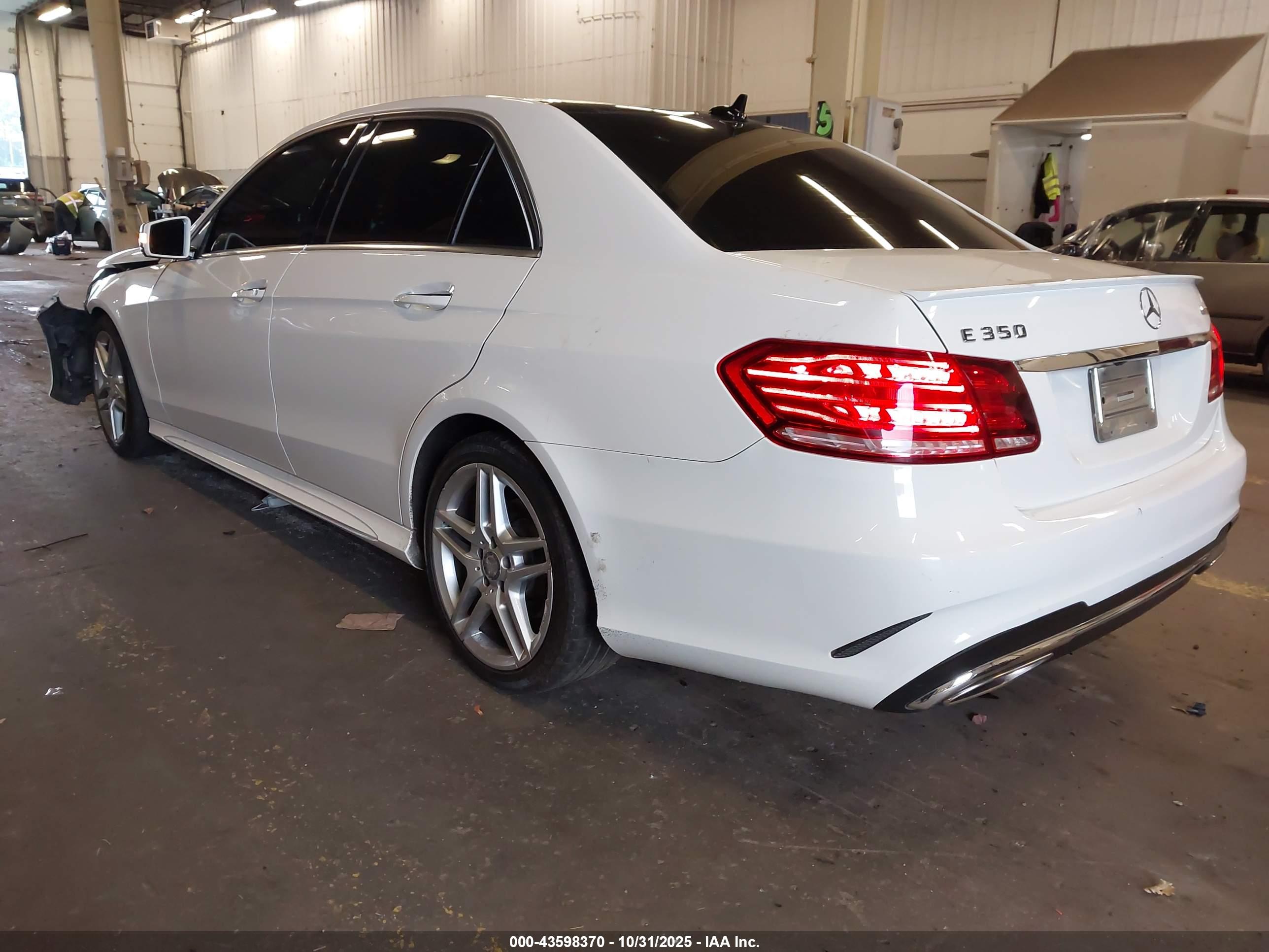MERCEDES-BENZ E image 3
