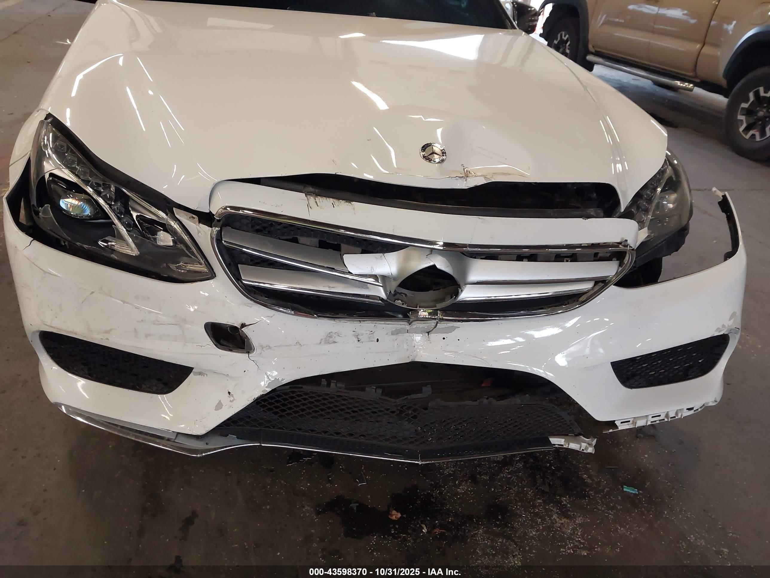 MERCEDES-BENZ E image 6