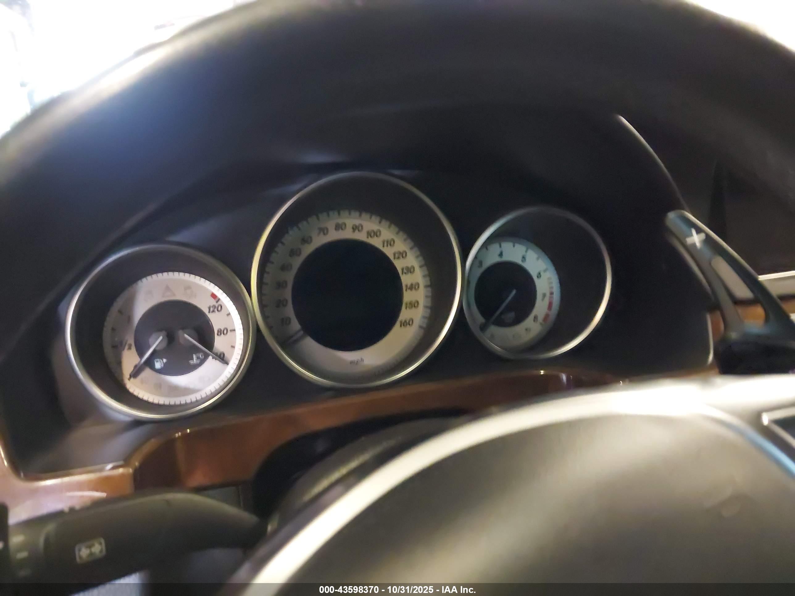 MERCEDES-BENZ E image 7