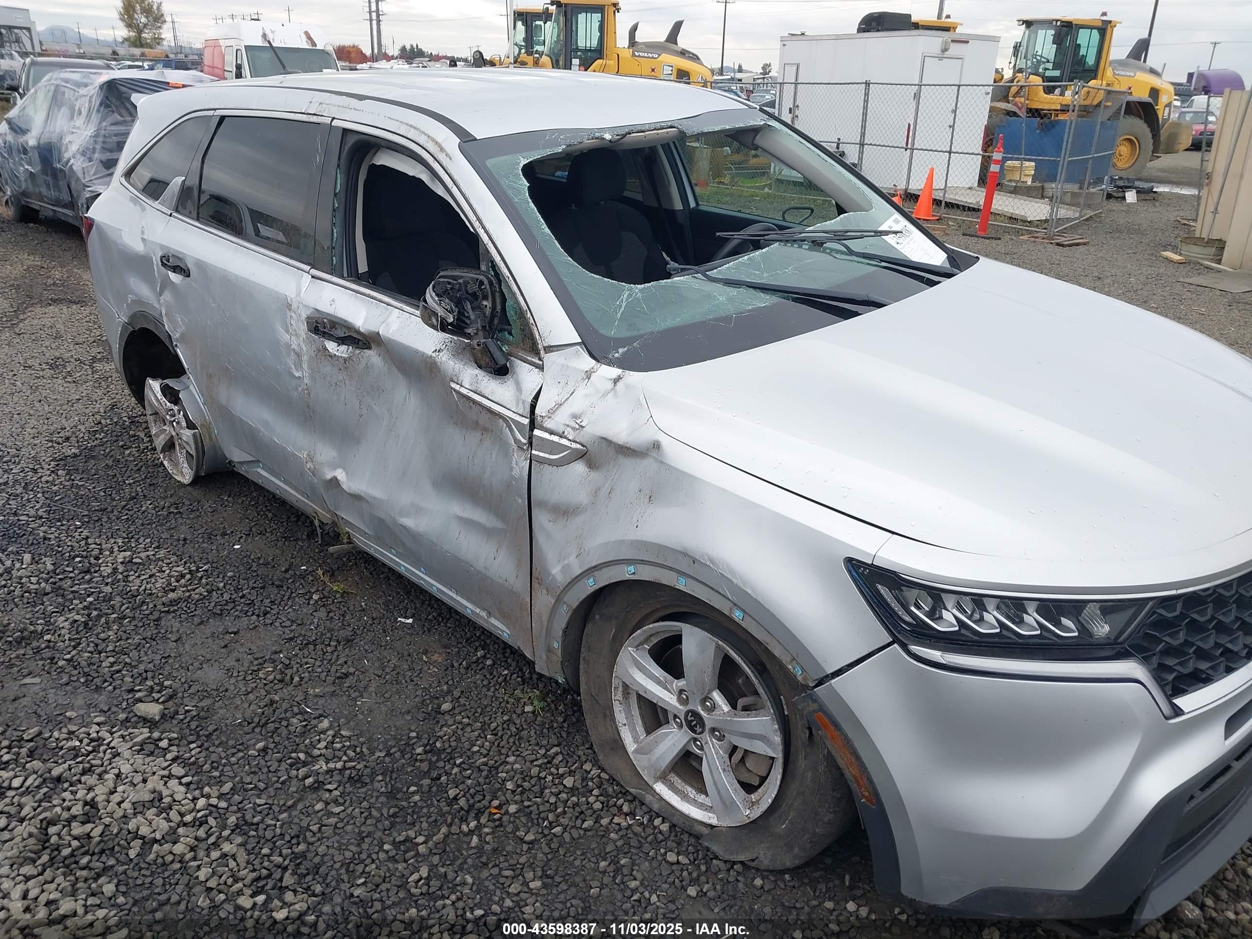 KIA SORENTO image 6