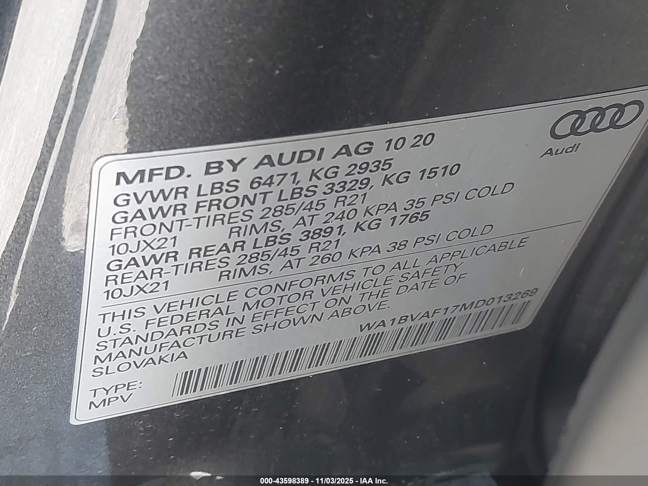 AUDI Q8 image 9
