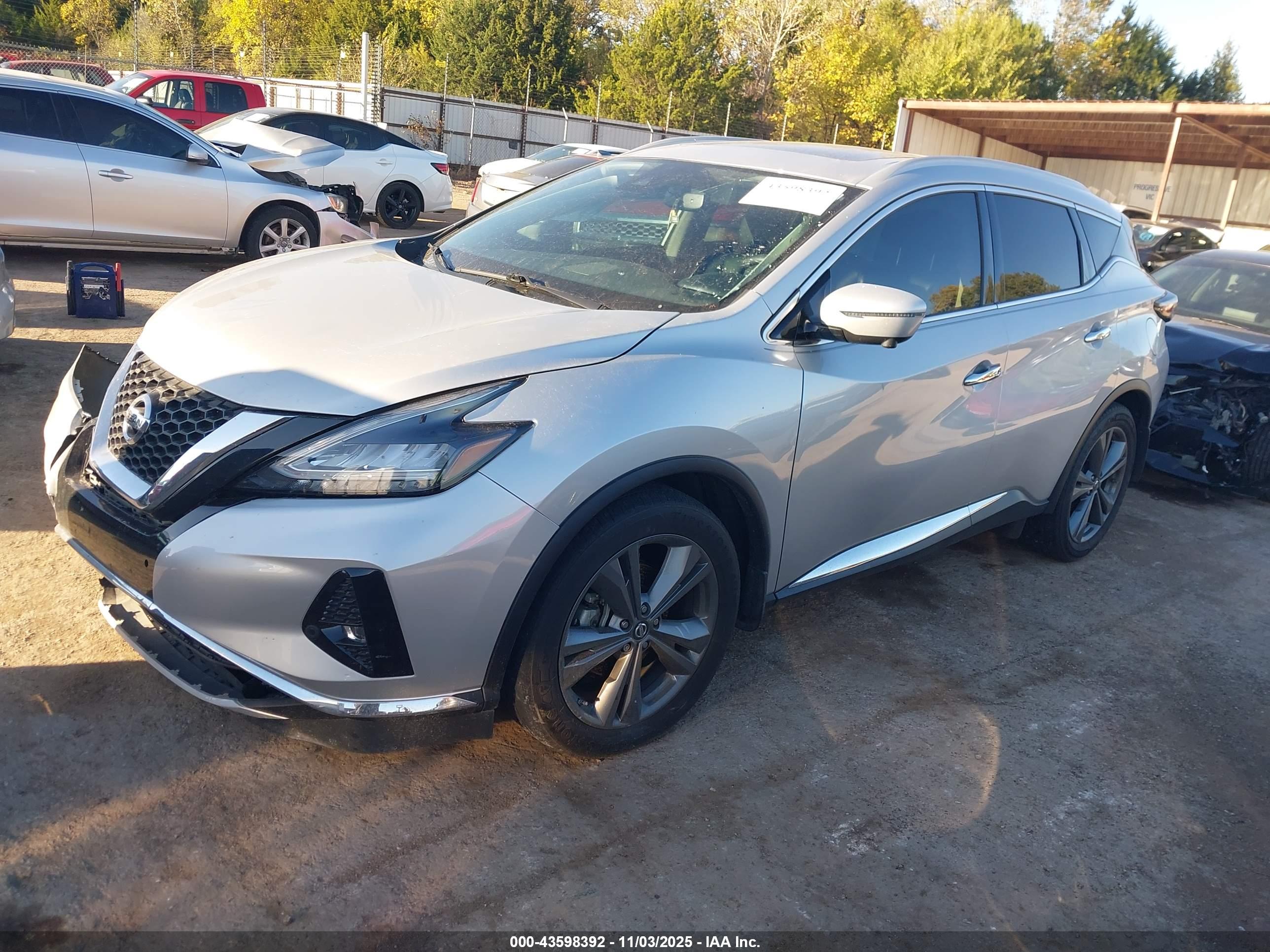 NISSAN MURANO image 2