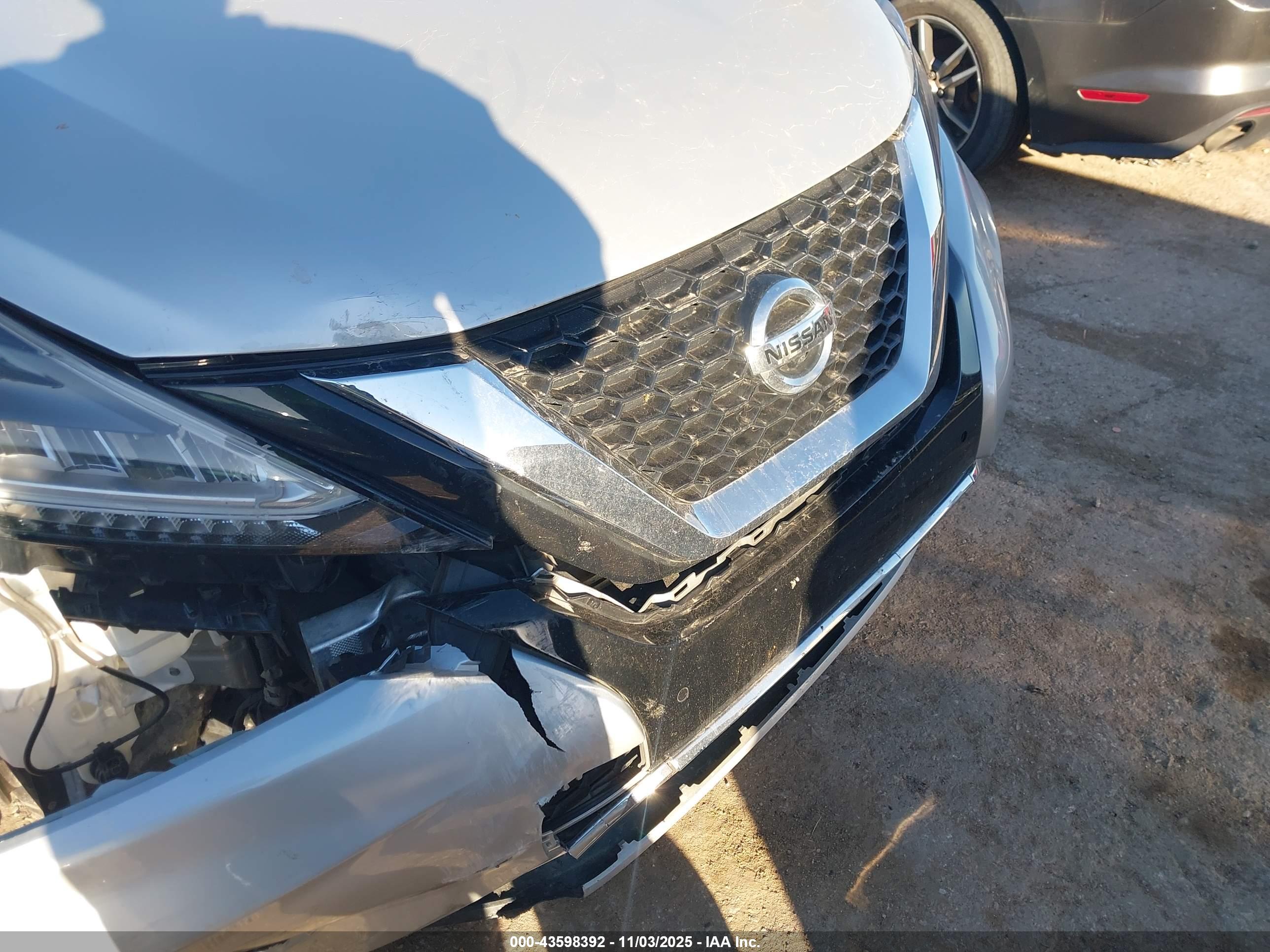 NISSAN MURANO image 6