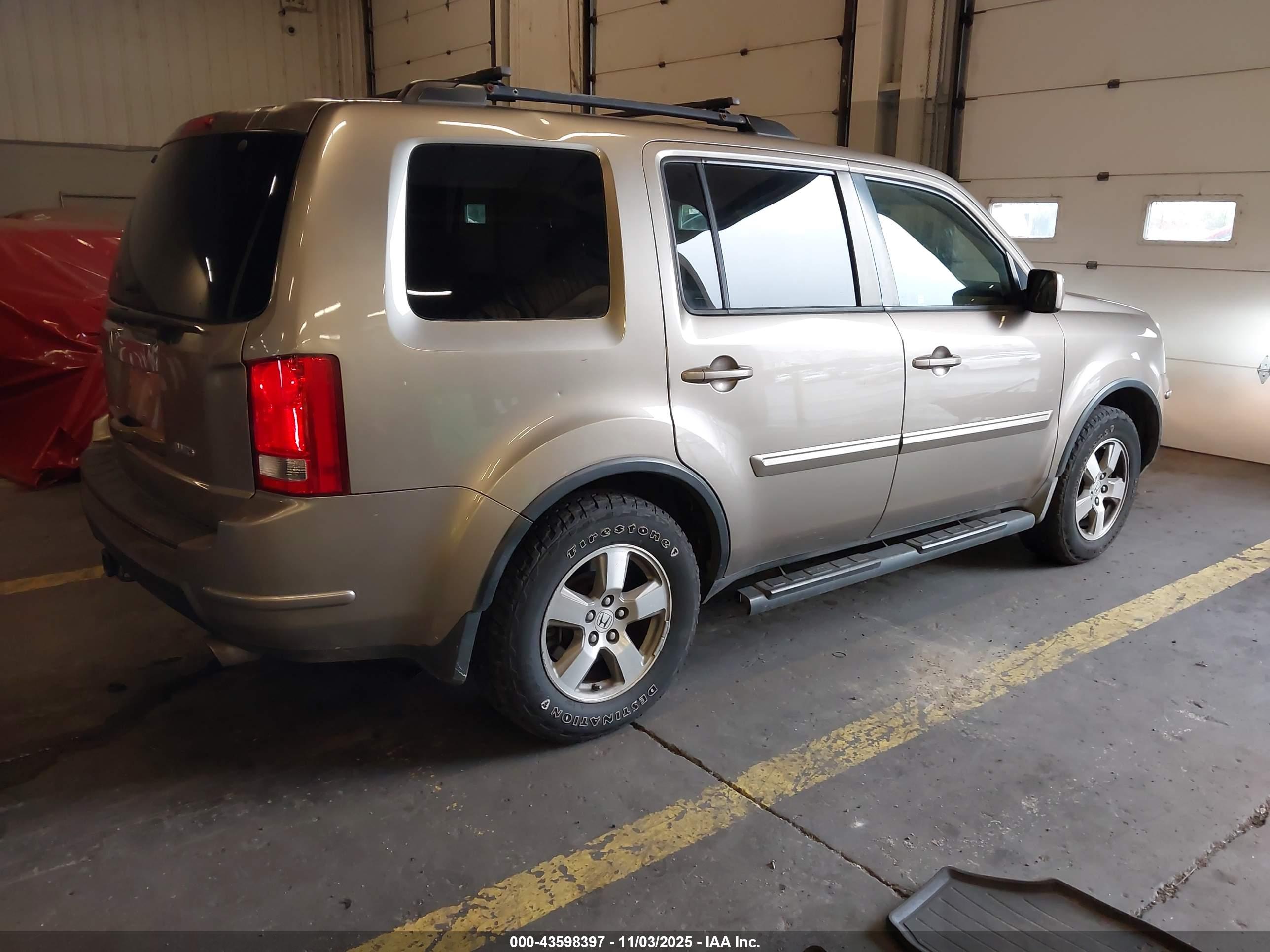 HONDA PILOT image 4