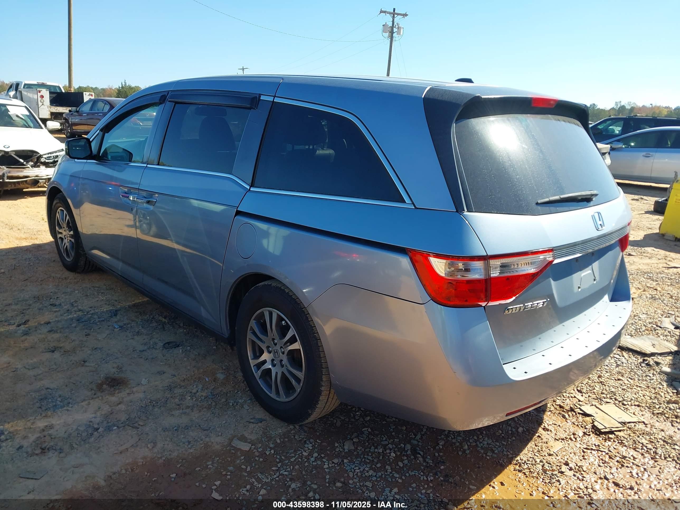 HONDA ODYSSEY image 3