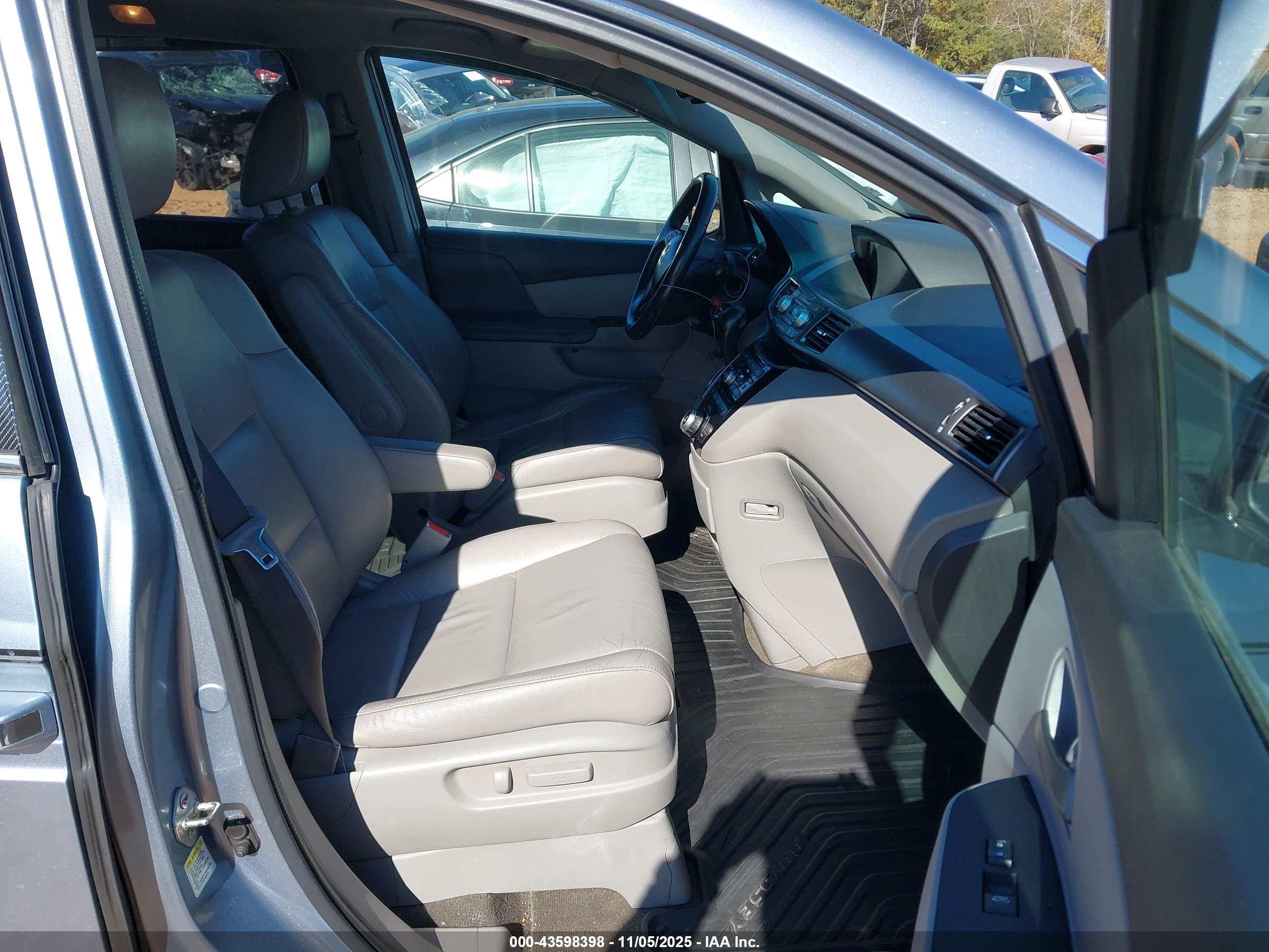 HONDA ODYSSEY image 5