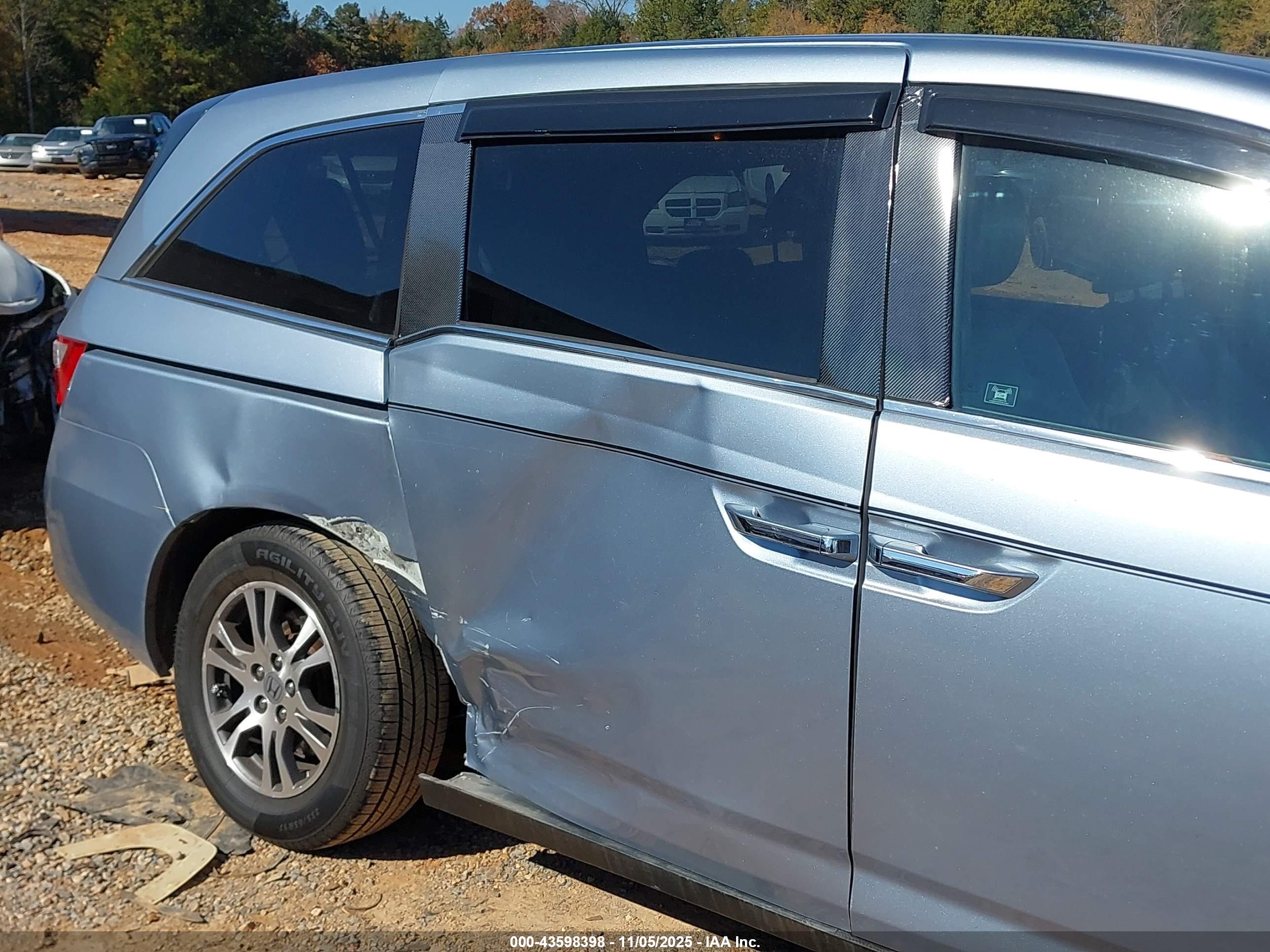 HONDA ODYSSEY image 6