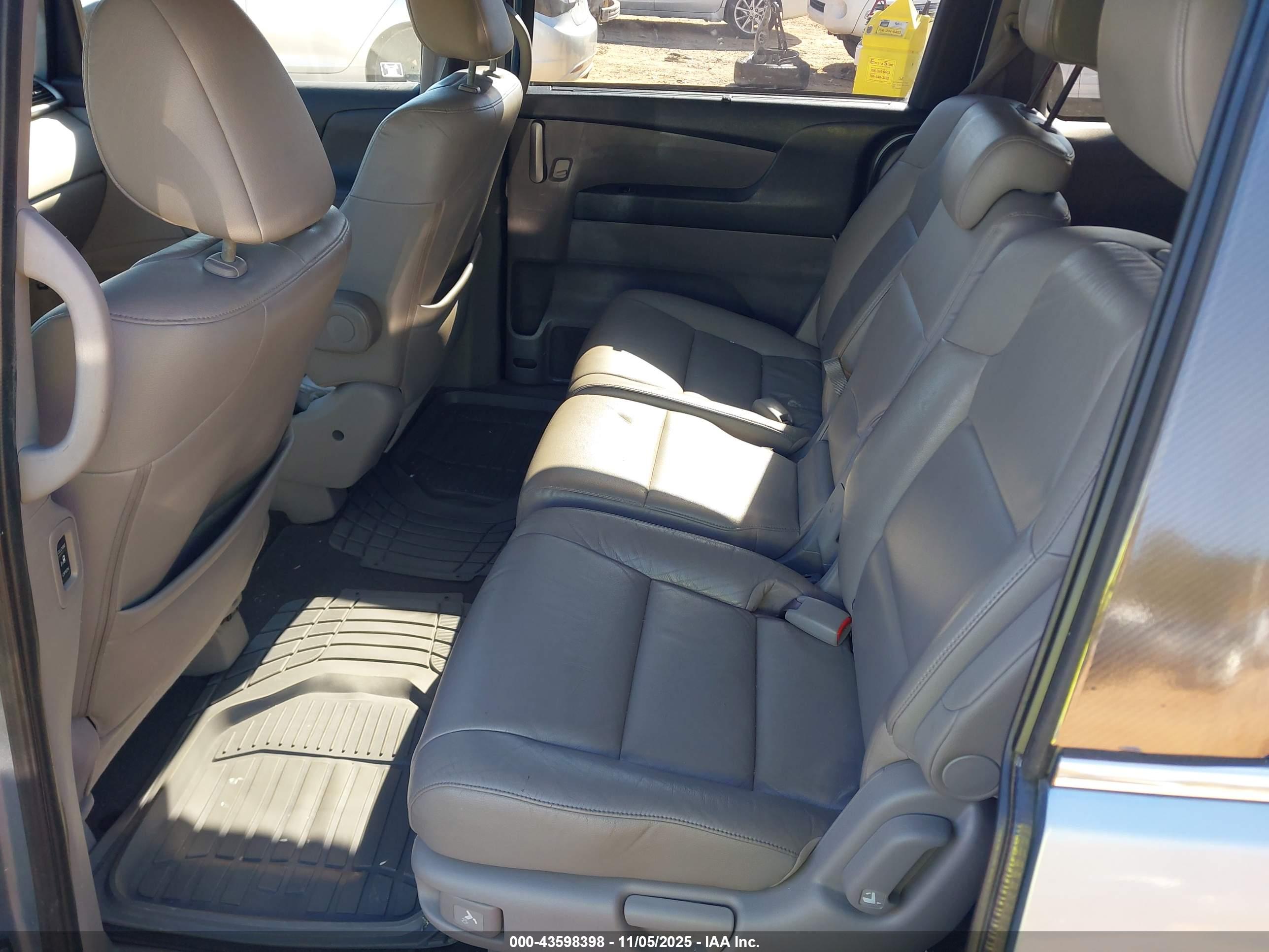 HONDA ODYSSEY image 8