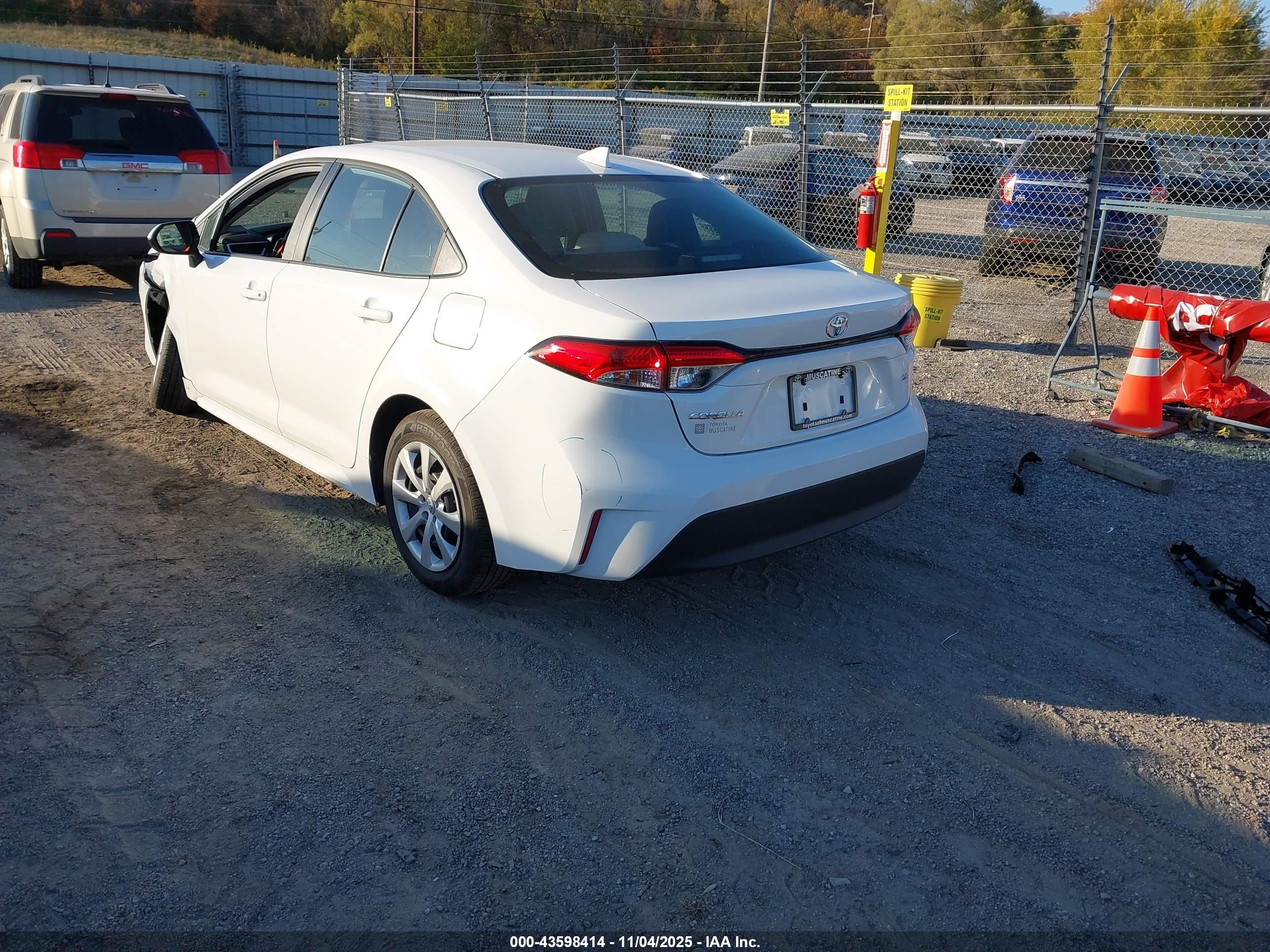 TOYOTA COROLLA image 3