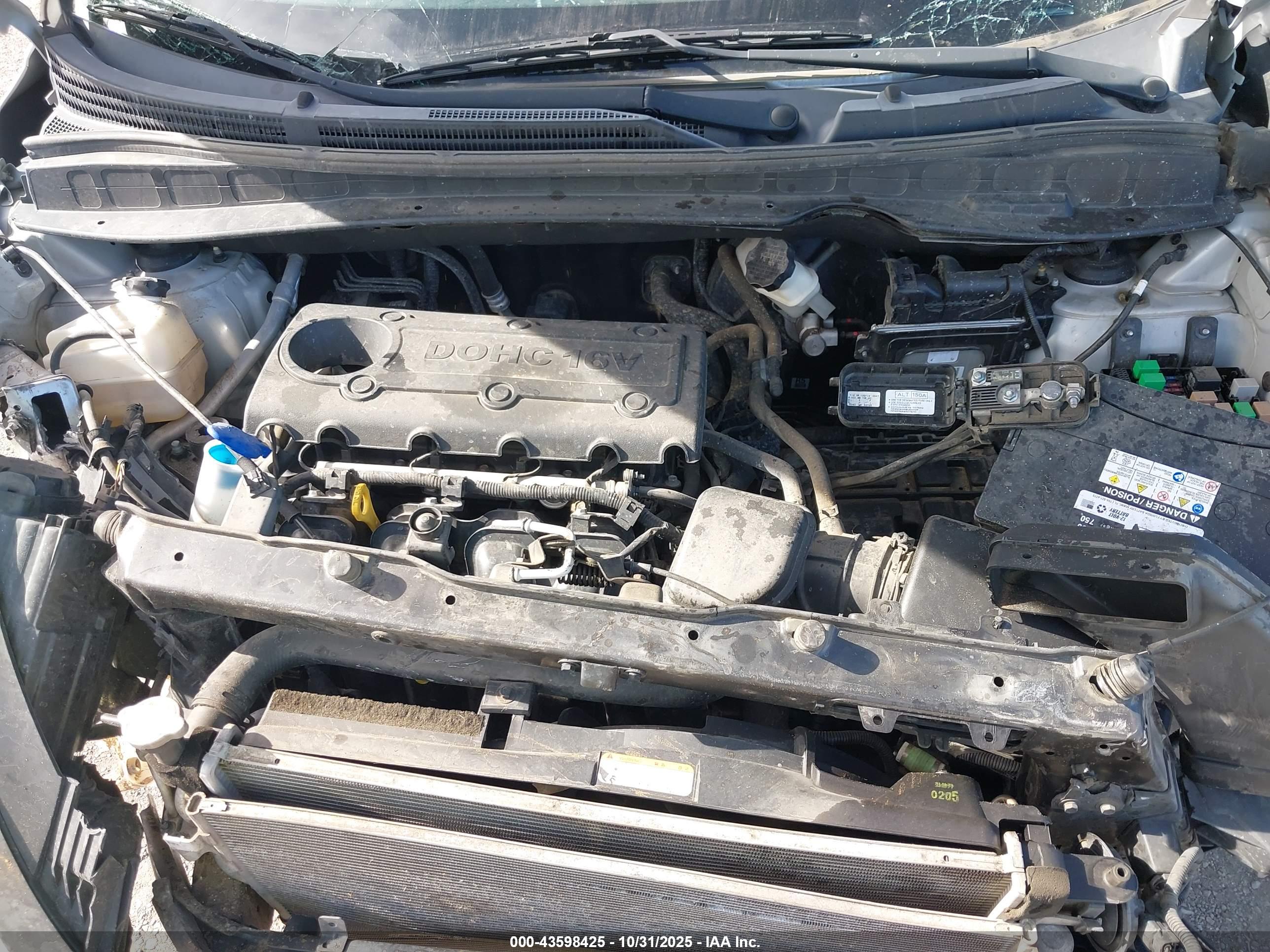 HYUNDAI TUCSON image 10
