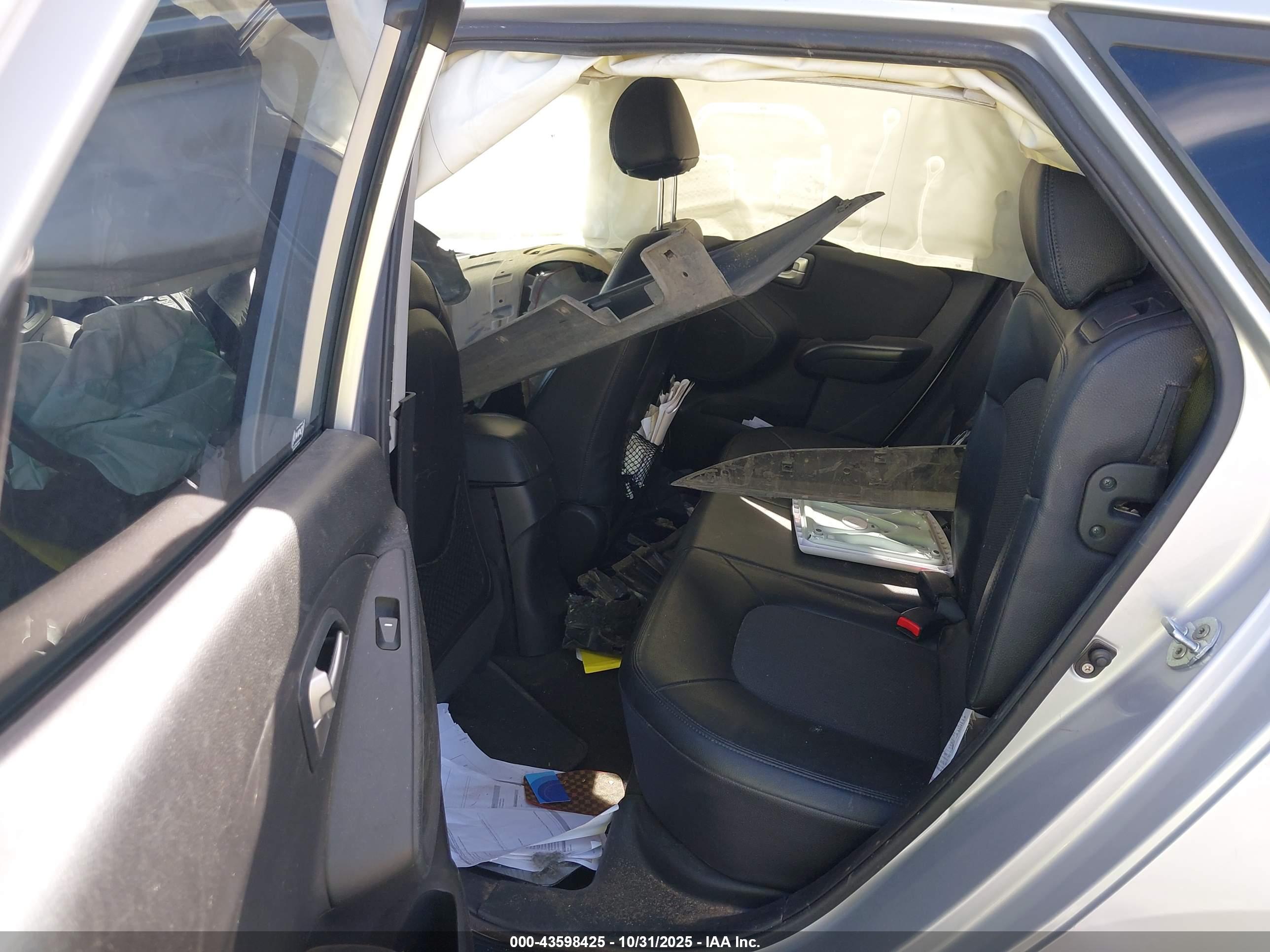 HYUNDAI TUCSON image 8