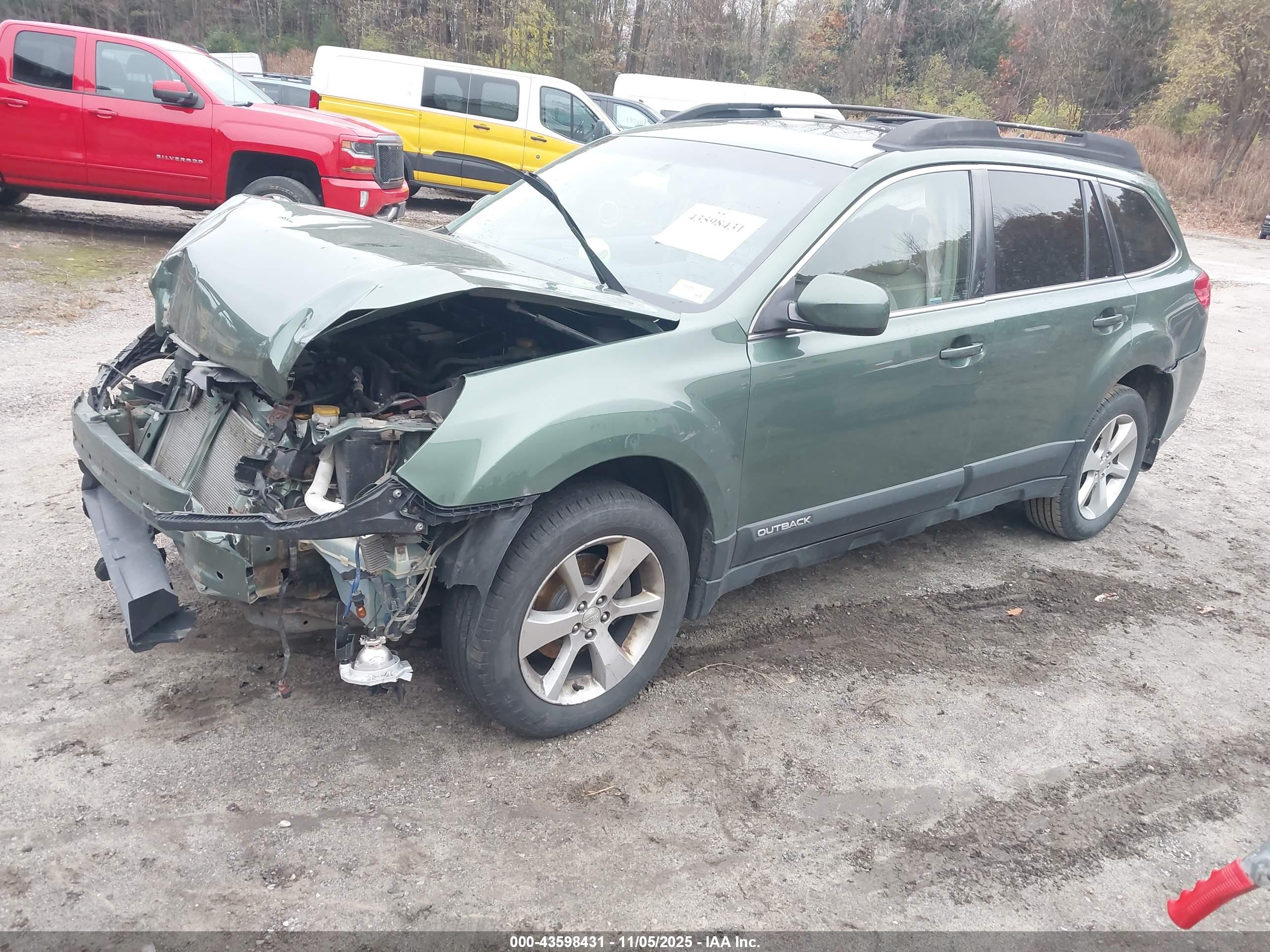 SUBARU OUTBACK image 2