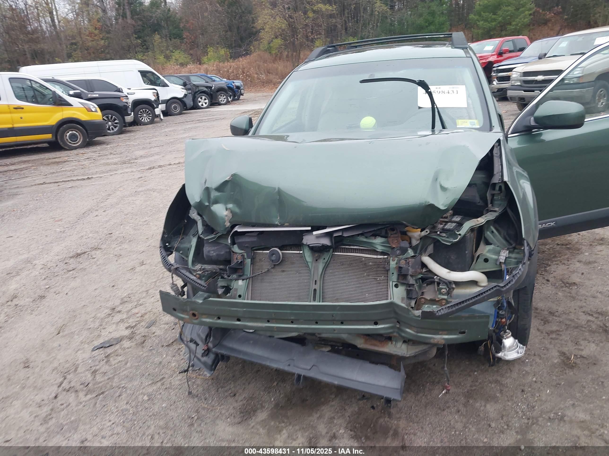 SUBARU OUTBACK image 6
