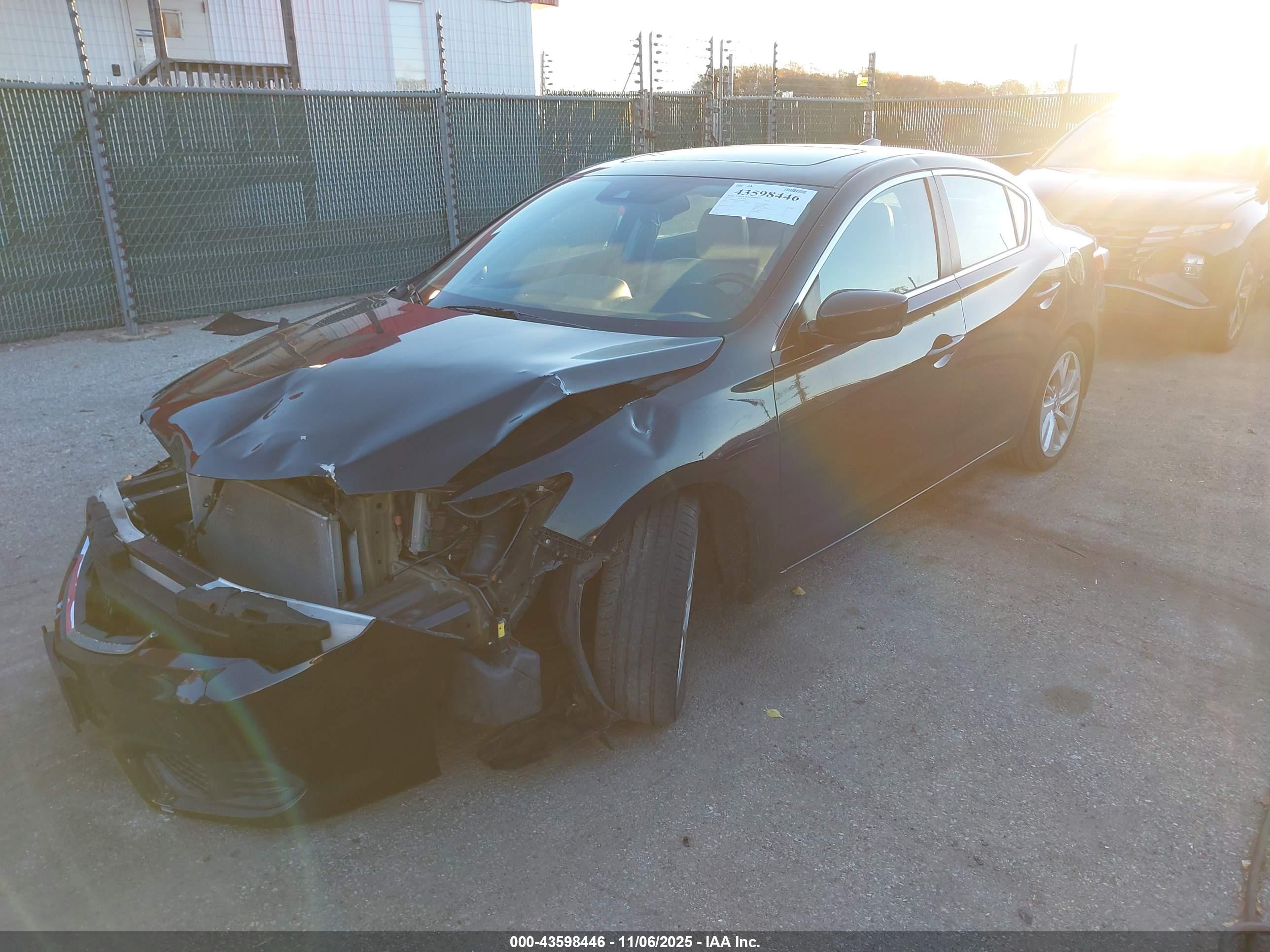 ACURA ILX image 2