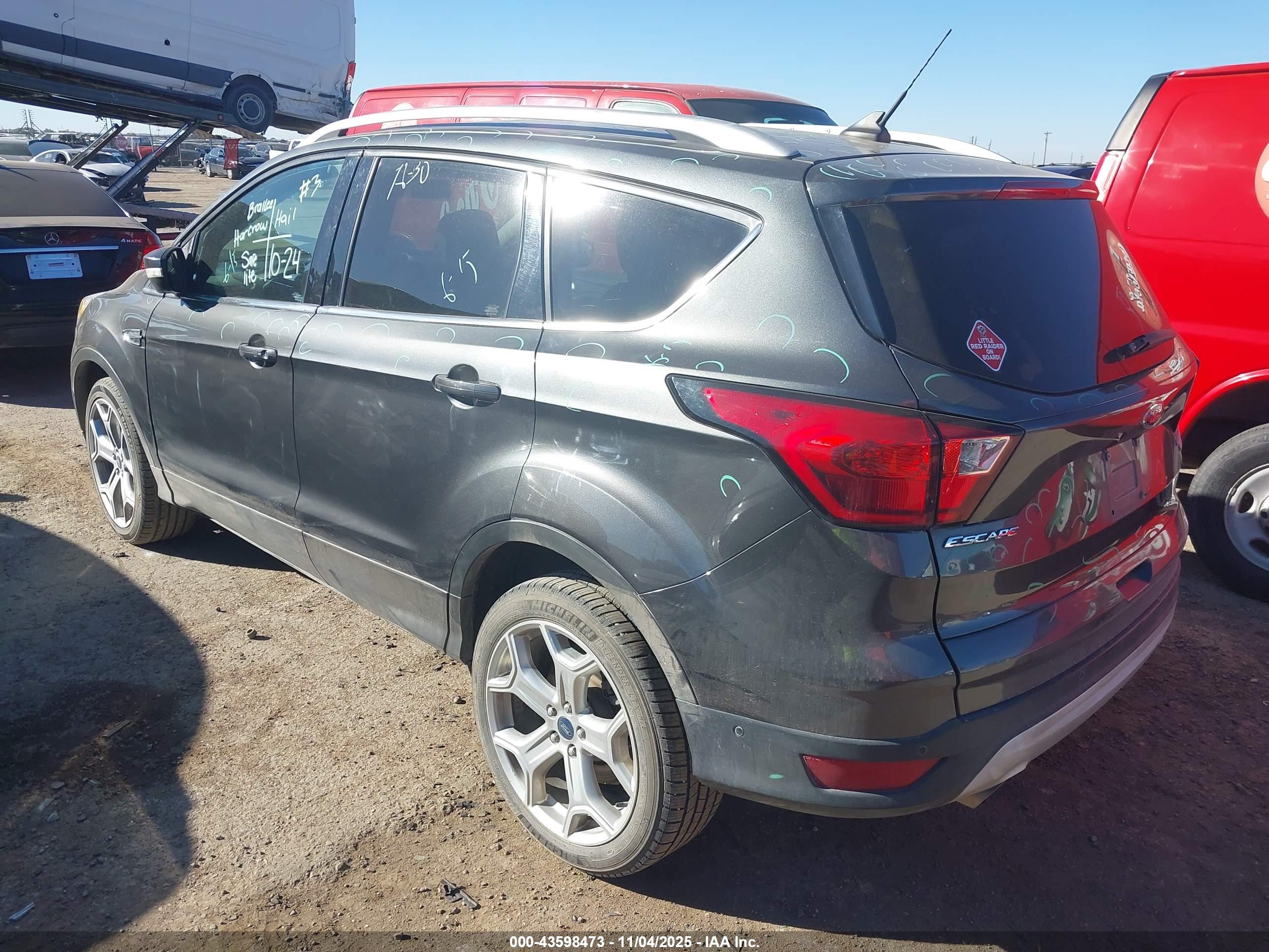 FORD ESCAPE image 3