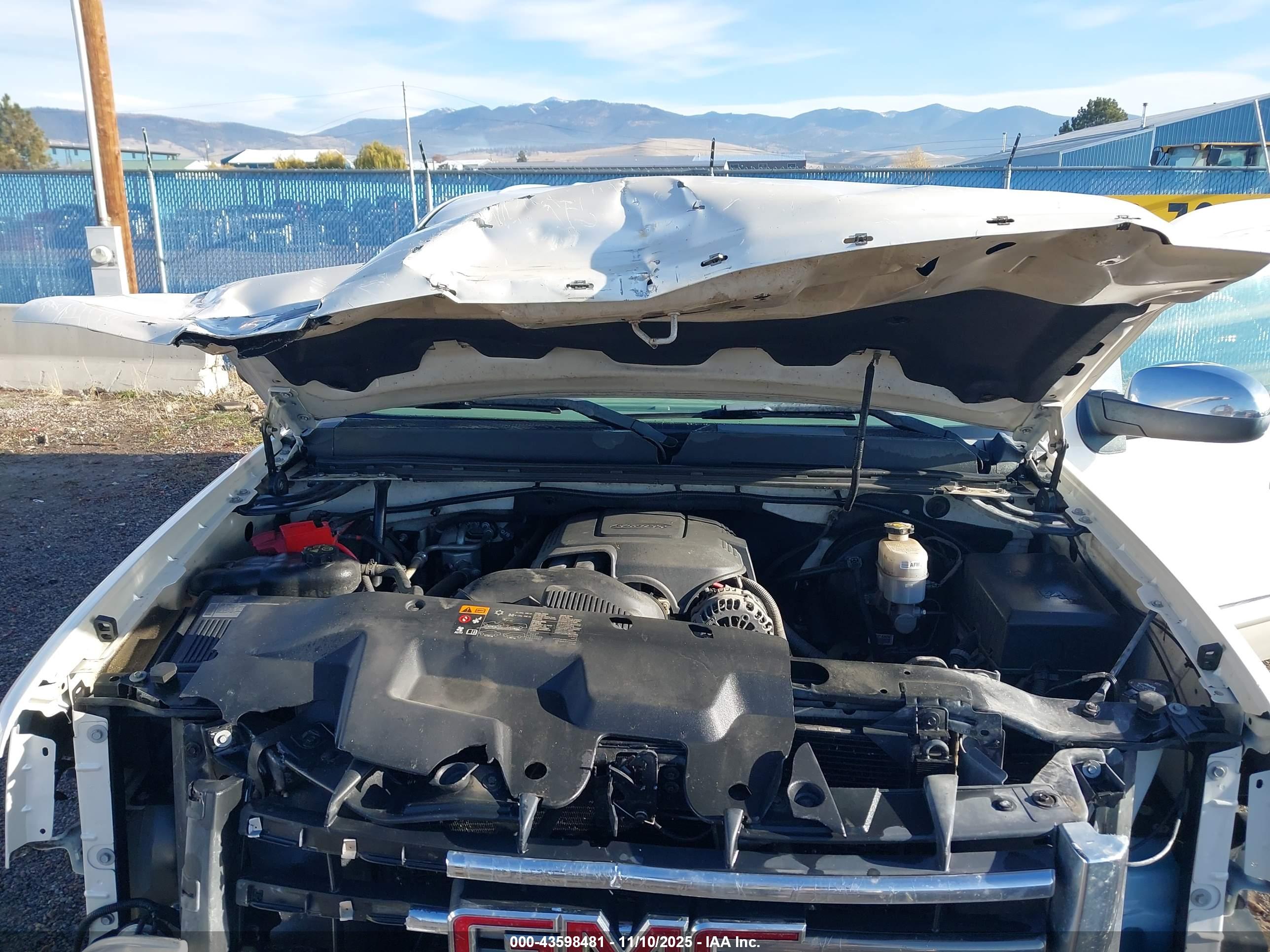 GMC SIERRA image 10