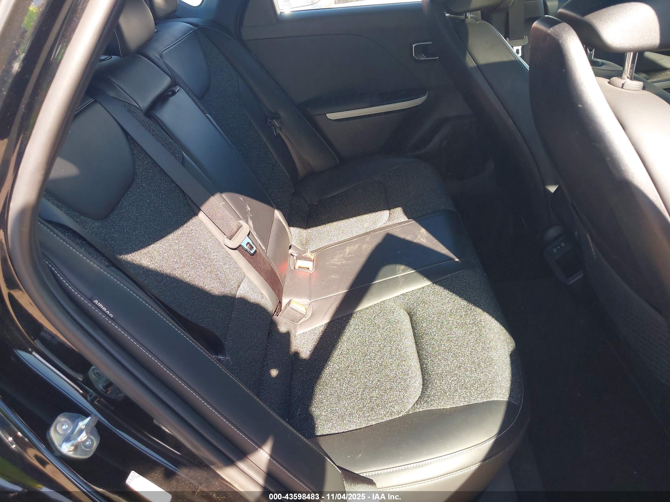 KIA K4 image 8